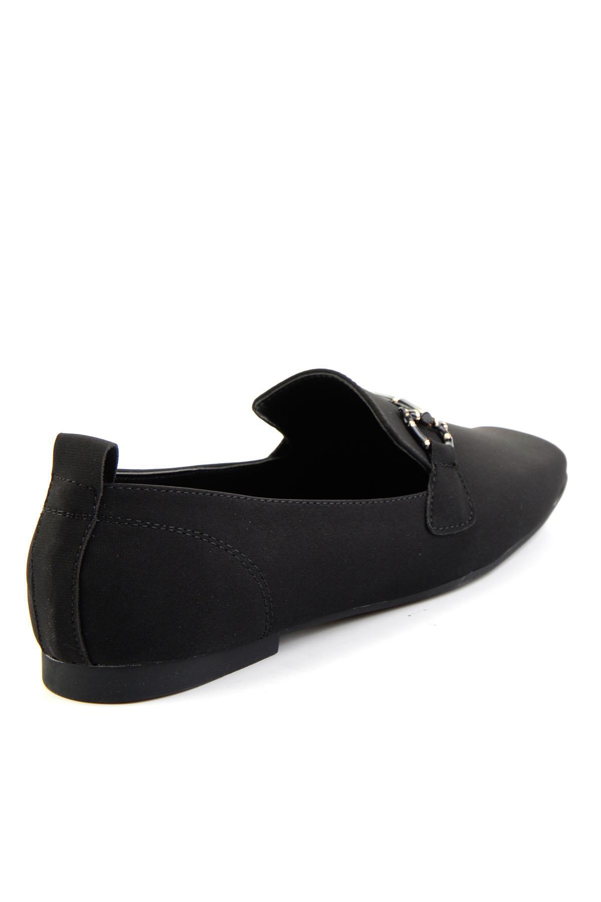 Siyah  Kadın Loafer Ayakkabı K01327020104
