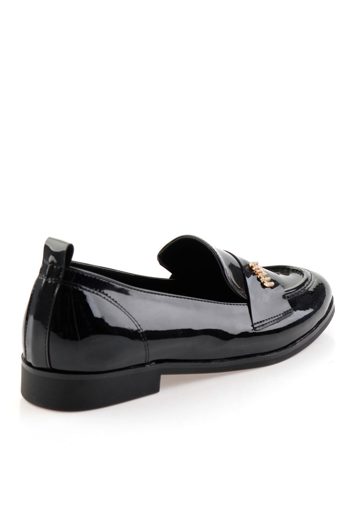 Siyah  Kadın Loafer Ayakkabı K01327023198