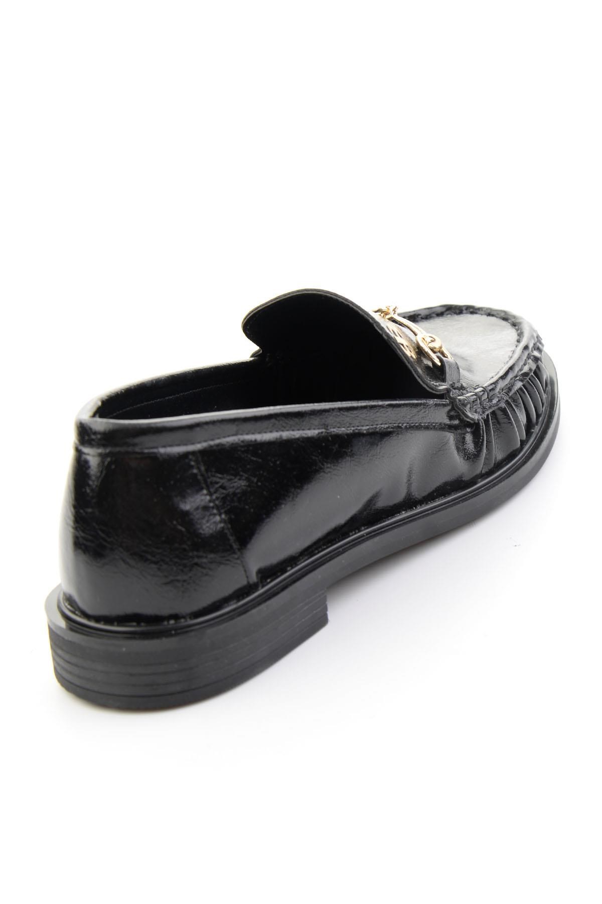 Siyah  Kadın Loafer Ayakkabı K01503520942