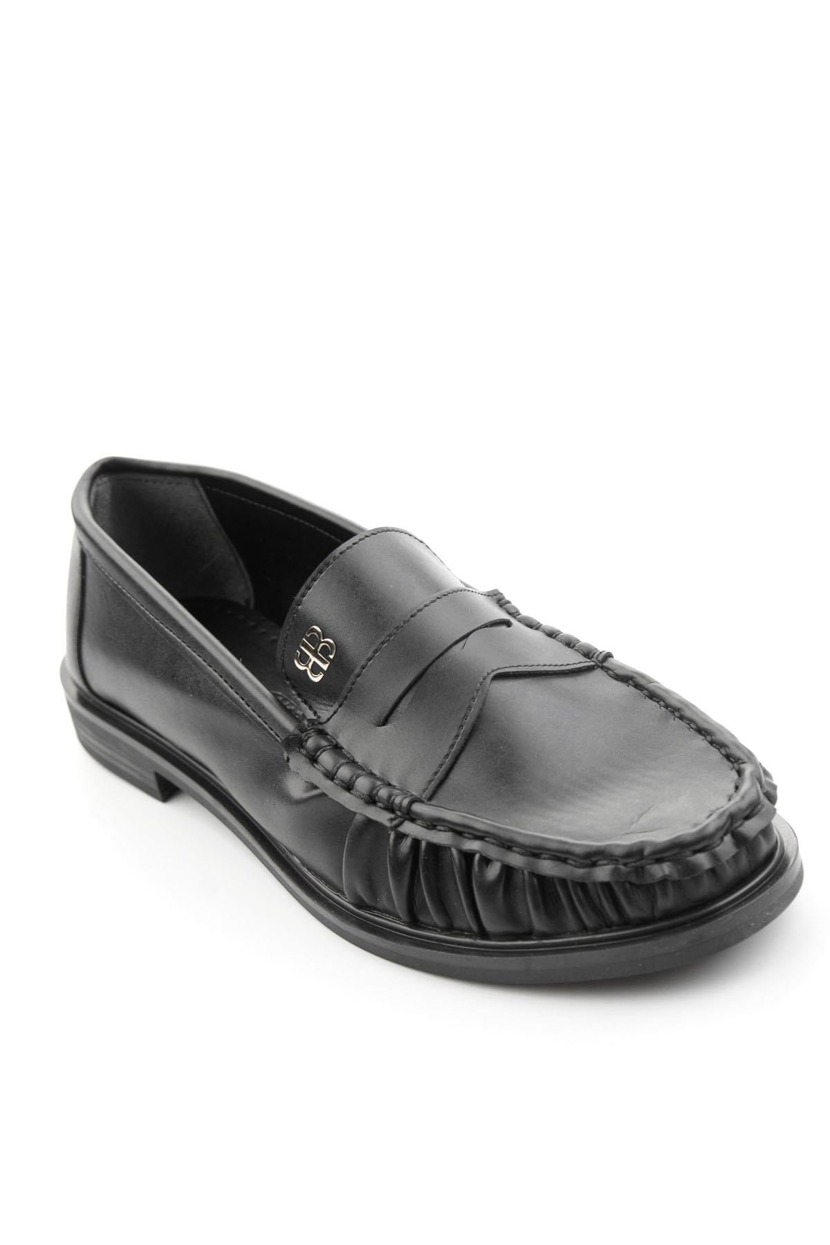 Siyah  Kadın Loafer Ayakkabı K01503728309