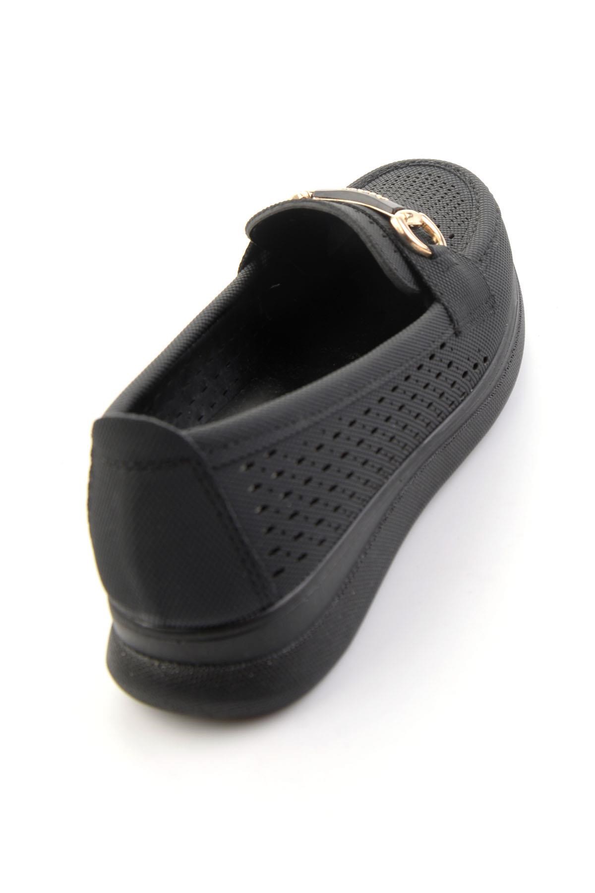 Siyah  Kadın Loafer Ayakkabı K01536104637