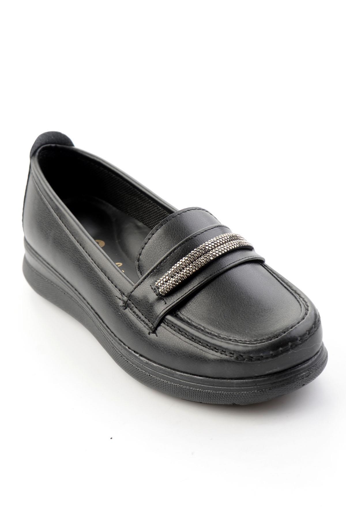 Siyah  Kadın Loafer Ayakkabı K01536105809