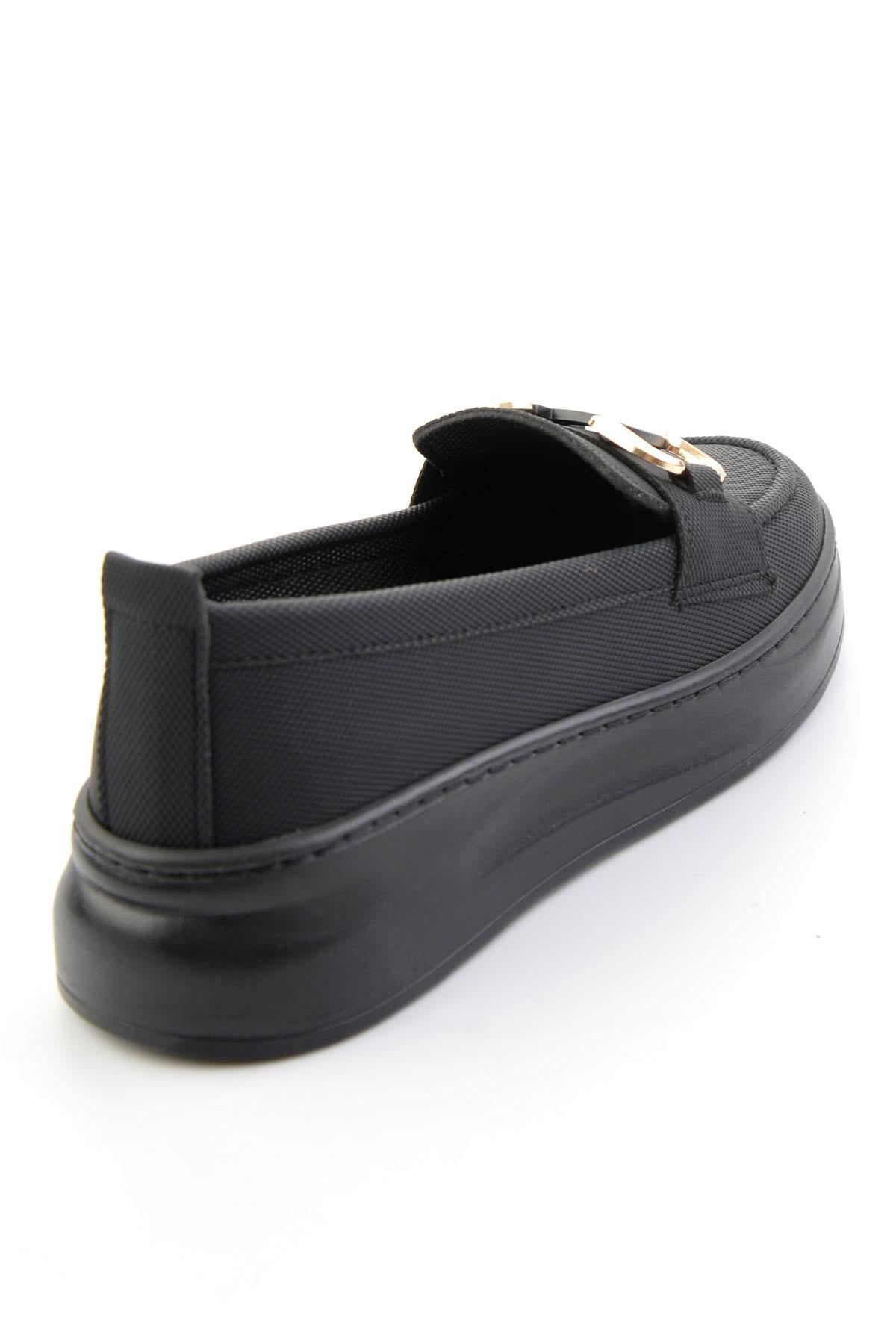 Siyah  Kadın Loafer Ayakkabı K01536194509