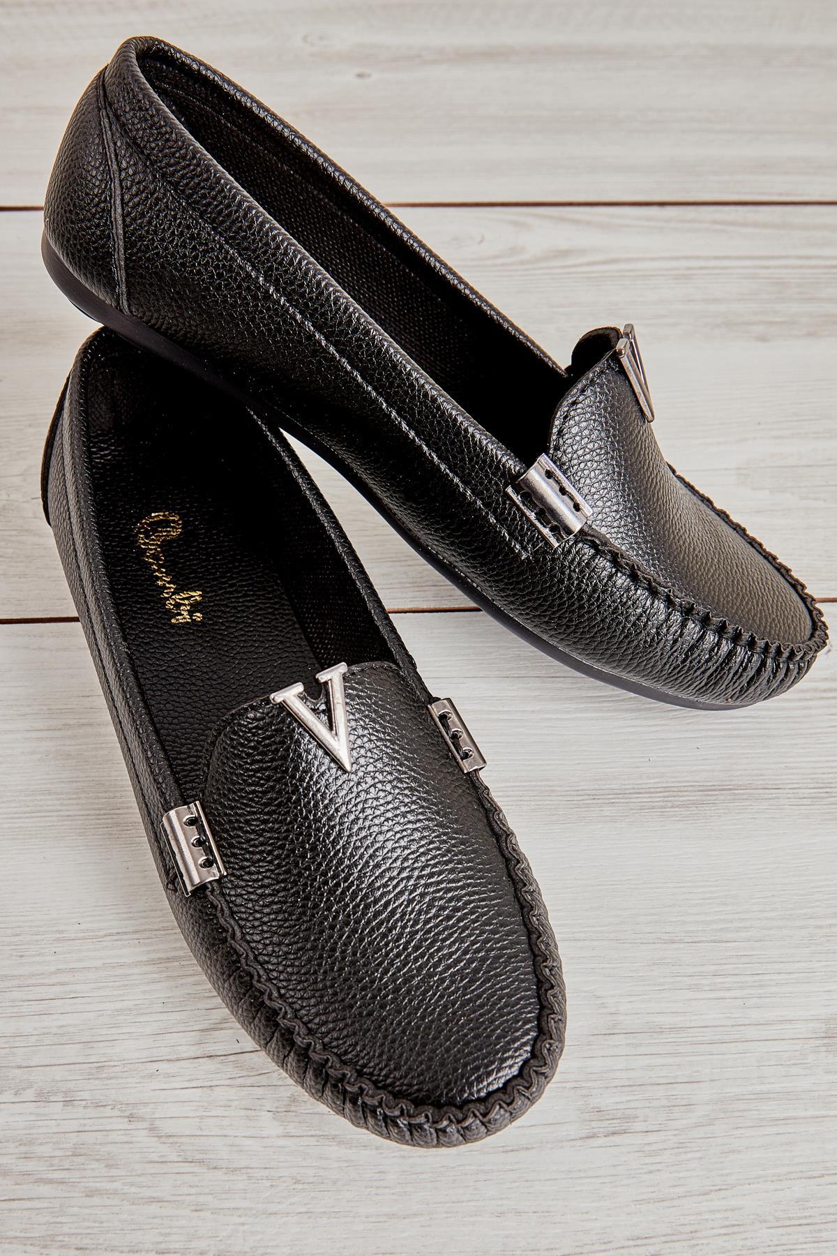 Siyah  Kadın Loafer Ayakkabı K01542055509