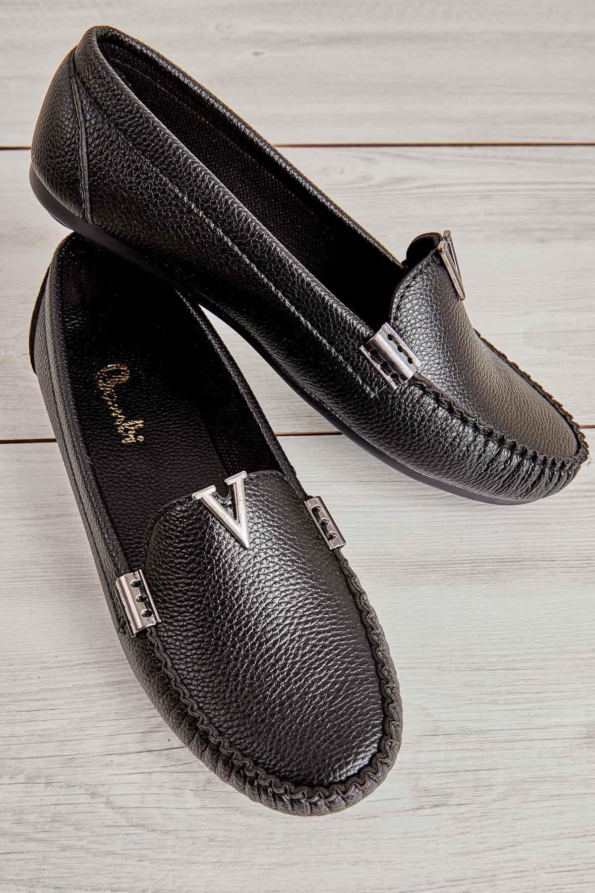 Siyah  Kadın Loafer Ayakkabı K01542055509