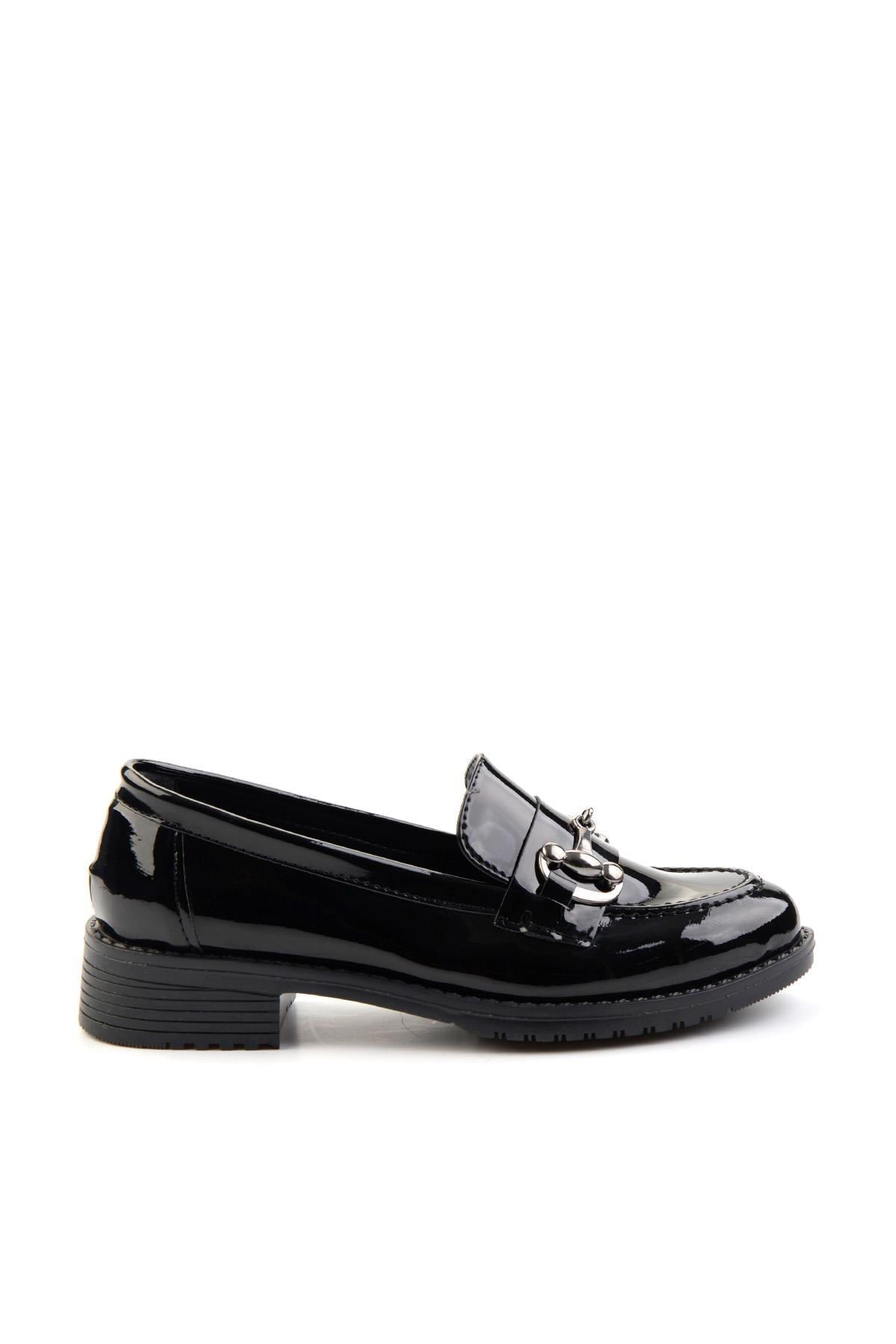 Siyah  Kadın Loafer Ayakkabı K01641012008