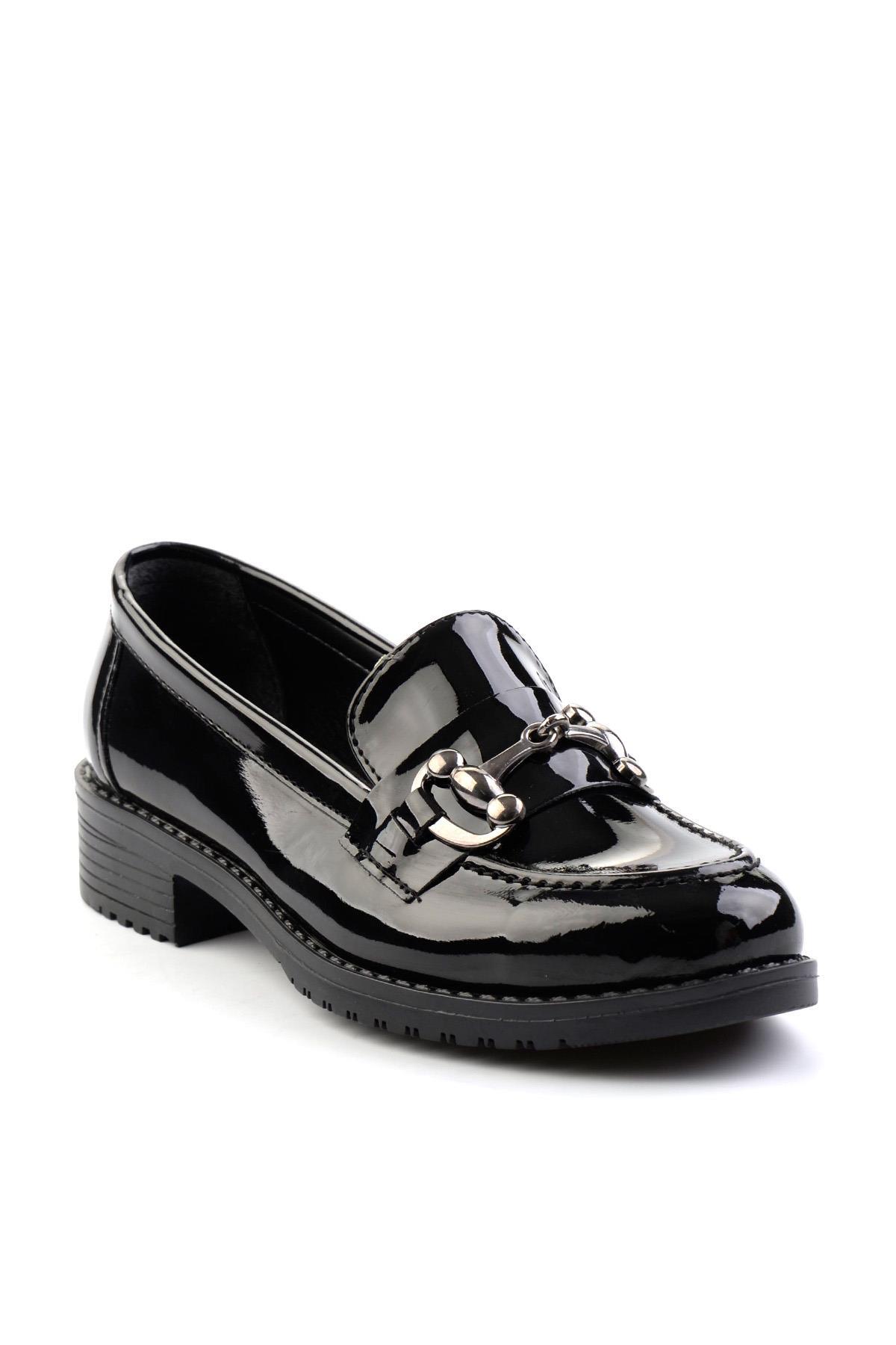Siyah  Kadın Loafer Ayakkabı K01641012008
