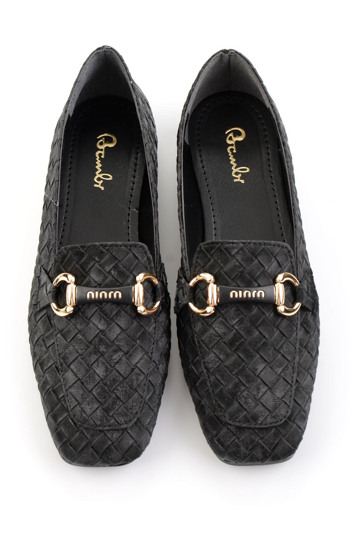 Siyah  Kadın Loafer Ayakkabı K01641023071