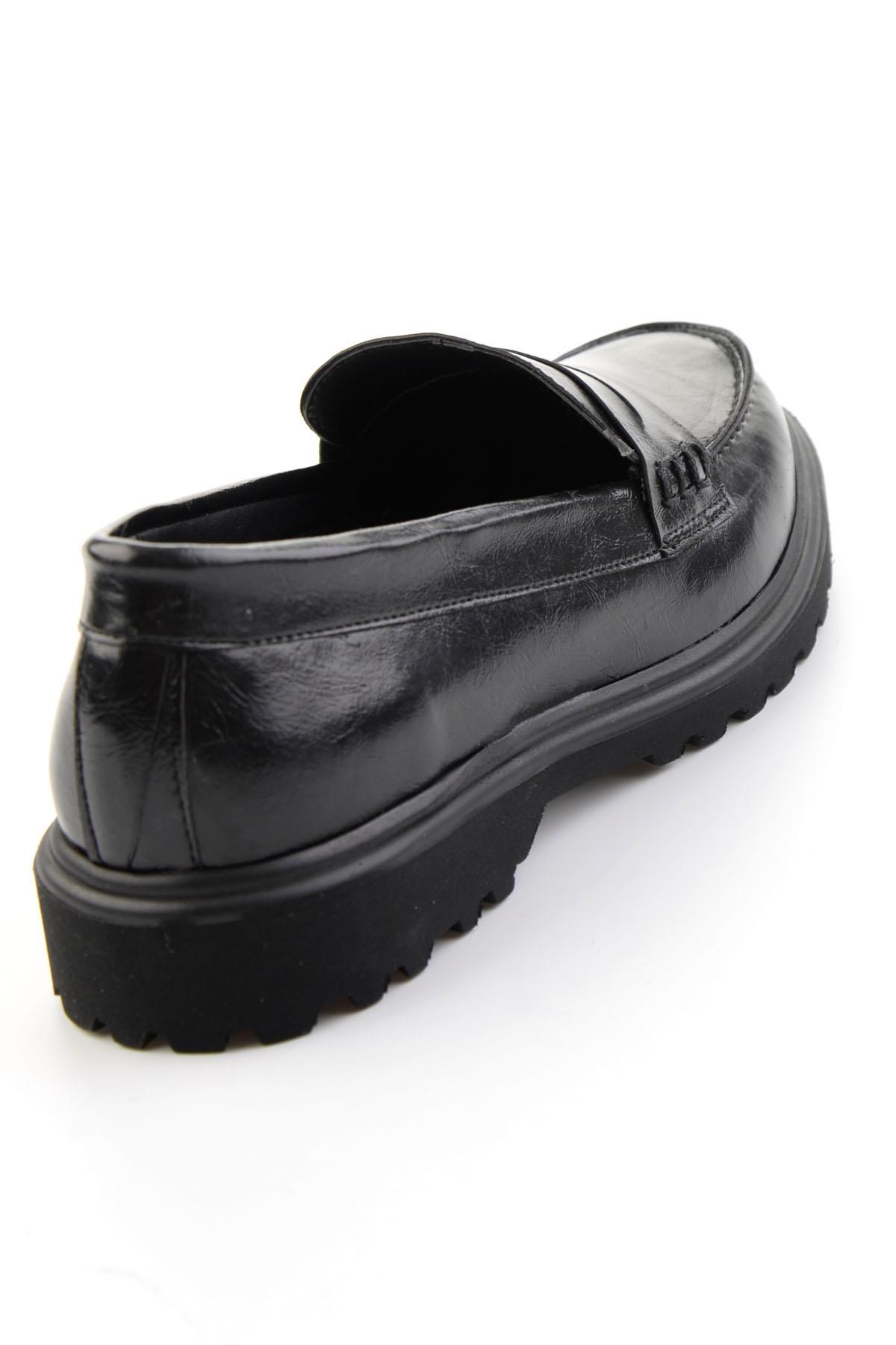 Siyah  Kadın Loafer Ayakkabı K01936051009