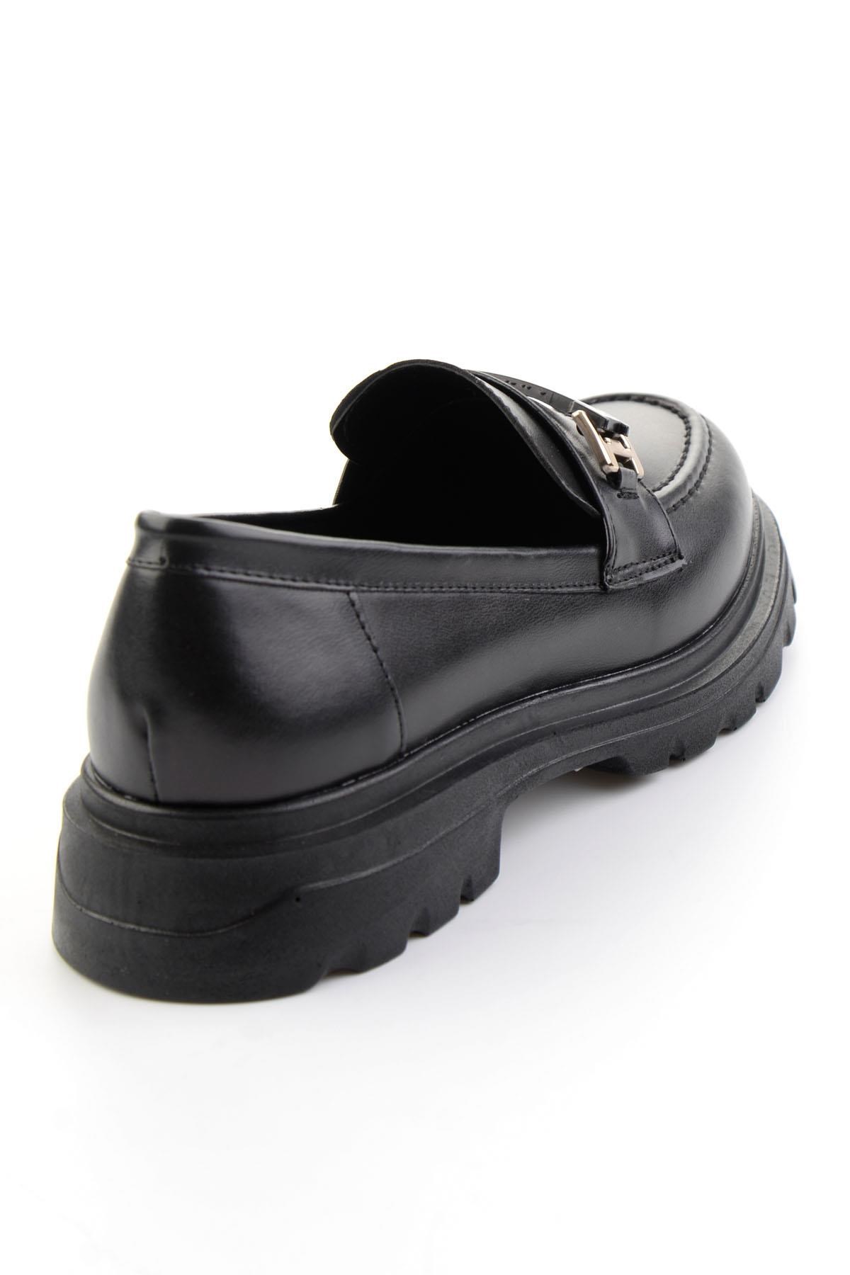 Siyah  Kadın Loafer Ayakkabı K01997011209