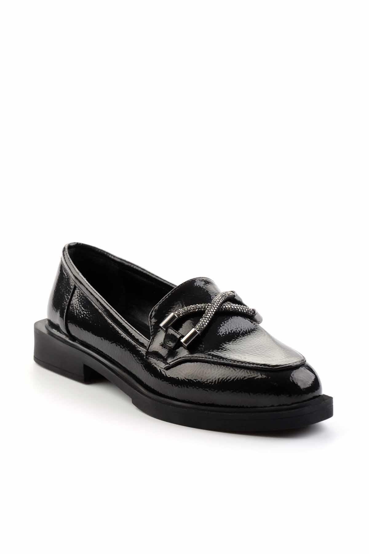 Siyah  Kadın Loafer Ayakkabı K01997070108