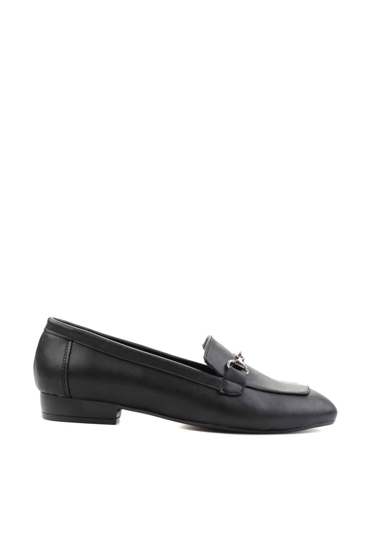 Siyah  Kadın Loafer Ayakkabı M0538011209