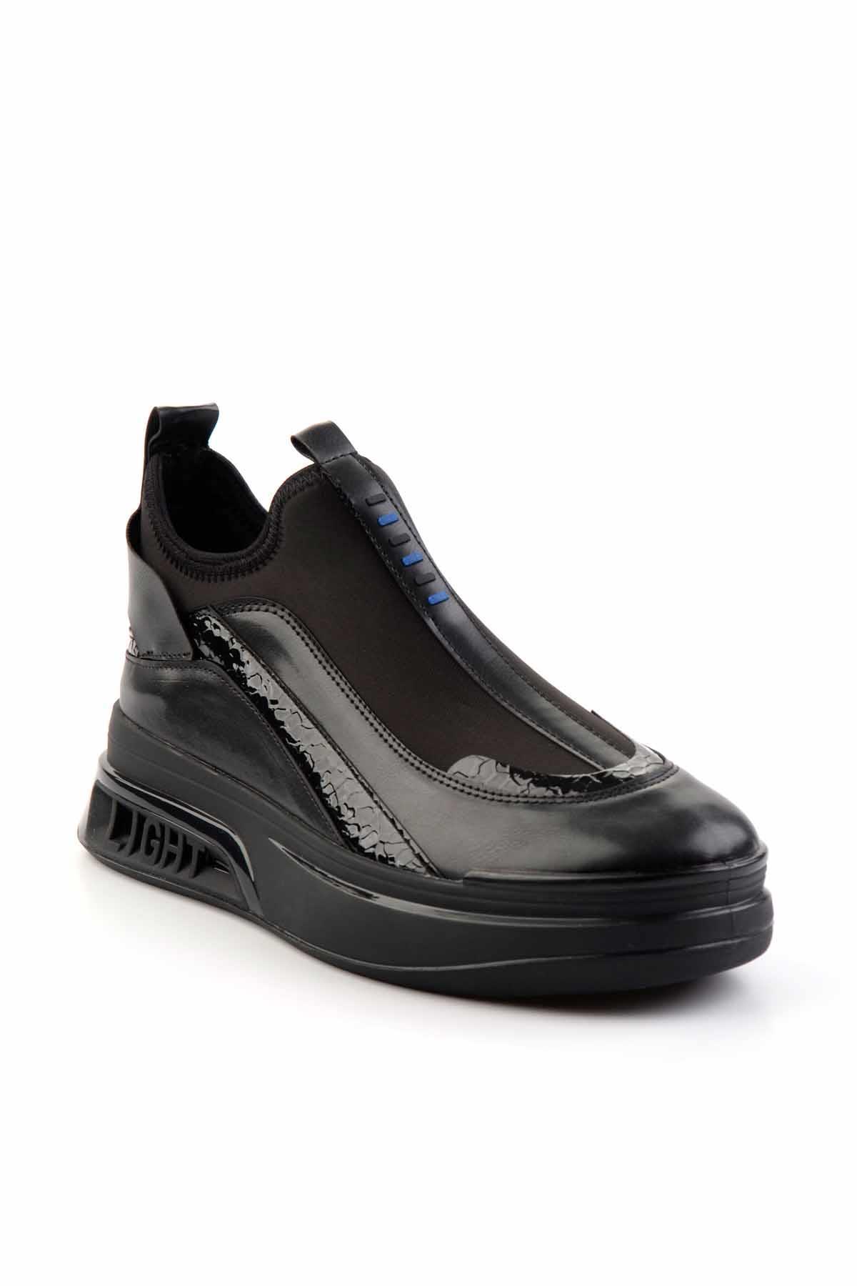 Siyah  Kadın Sneaker K01212043017