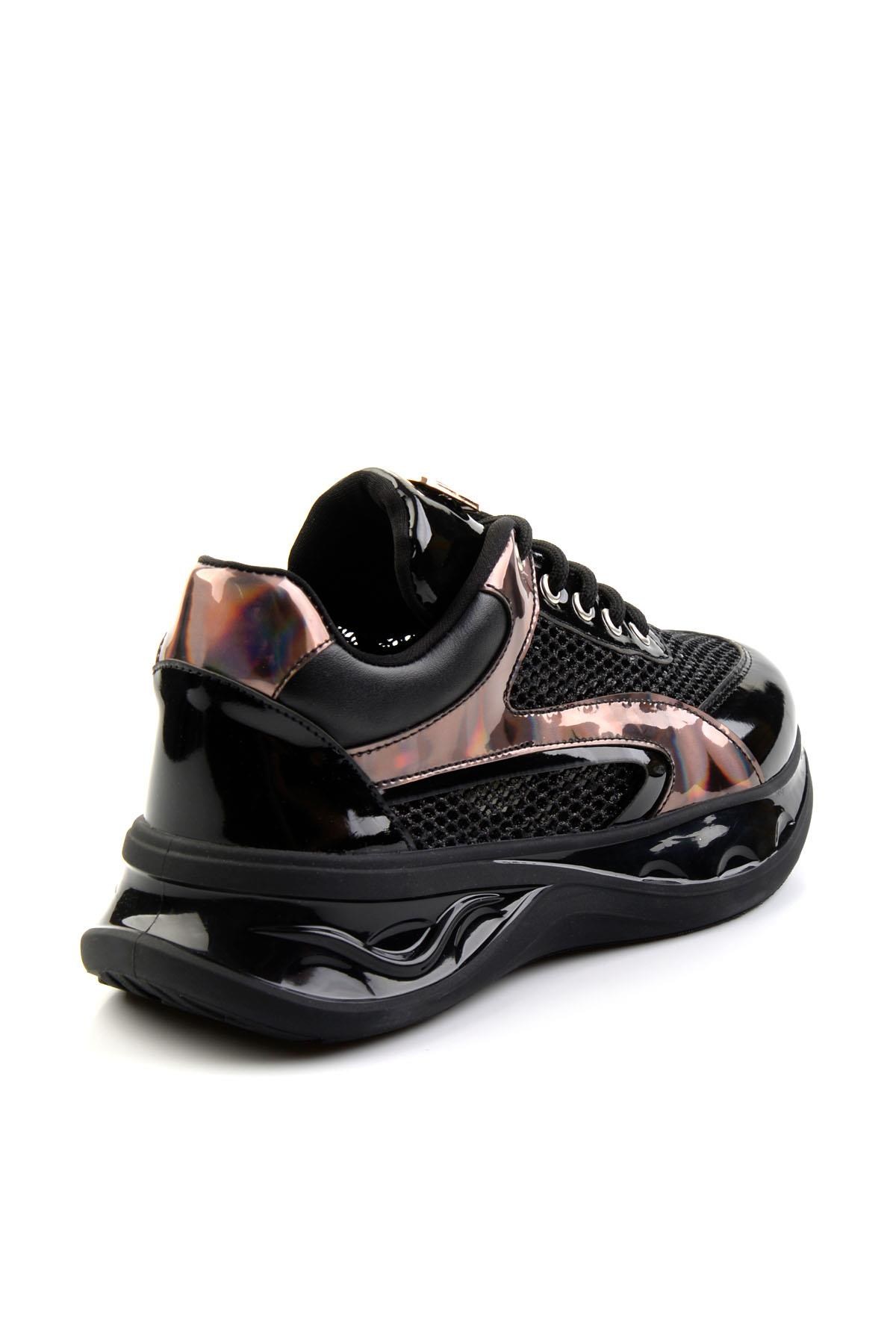 Siyah  Kadın Sneaker K01228090408