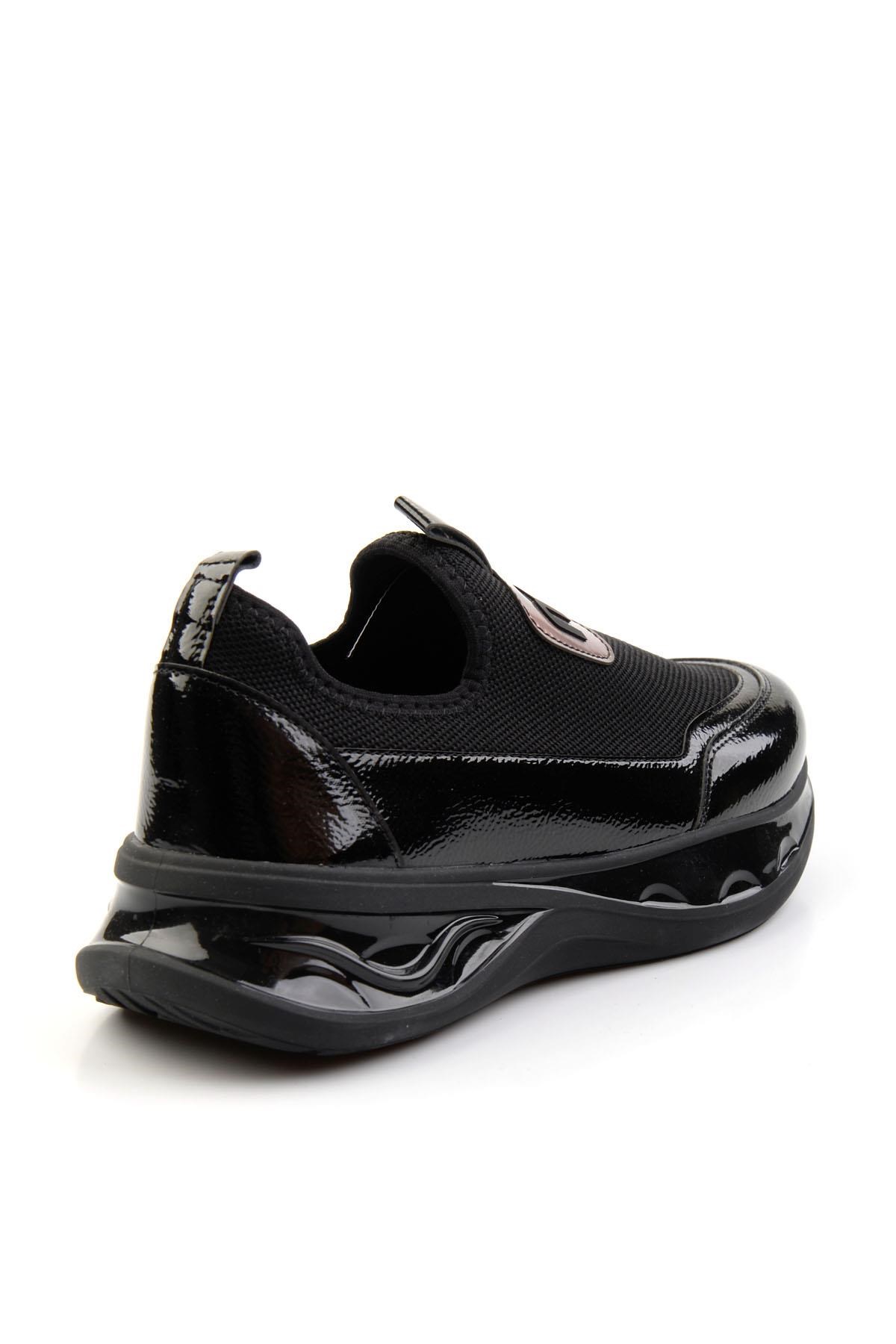 Siyah  Kadın Sneaker K01228090708