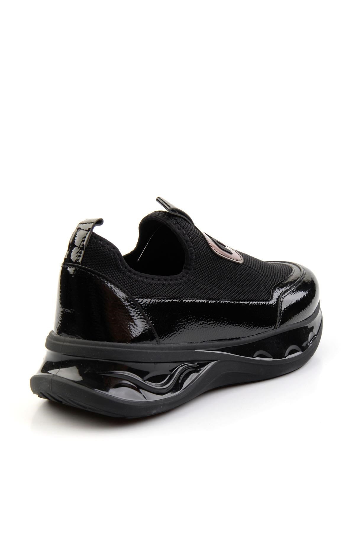 Siyah  Kadın Sneaker K01228090708