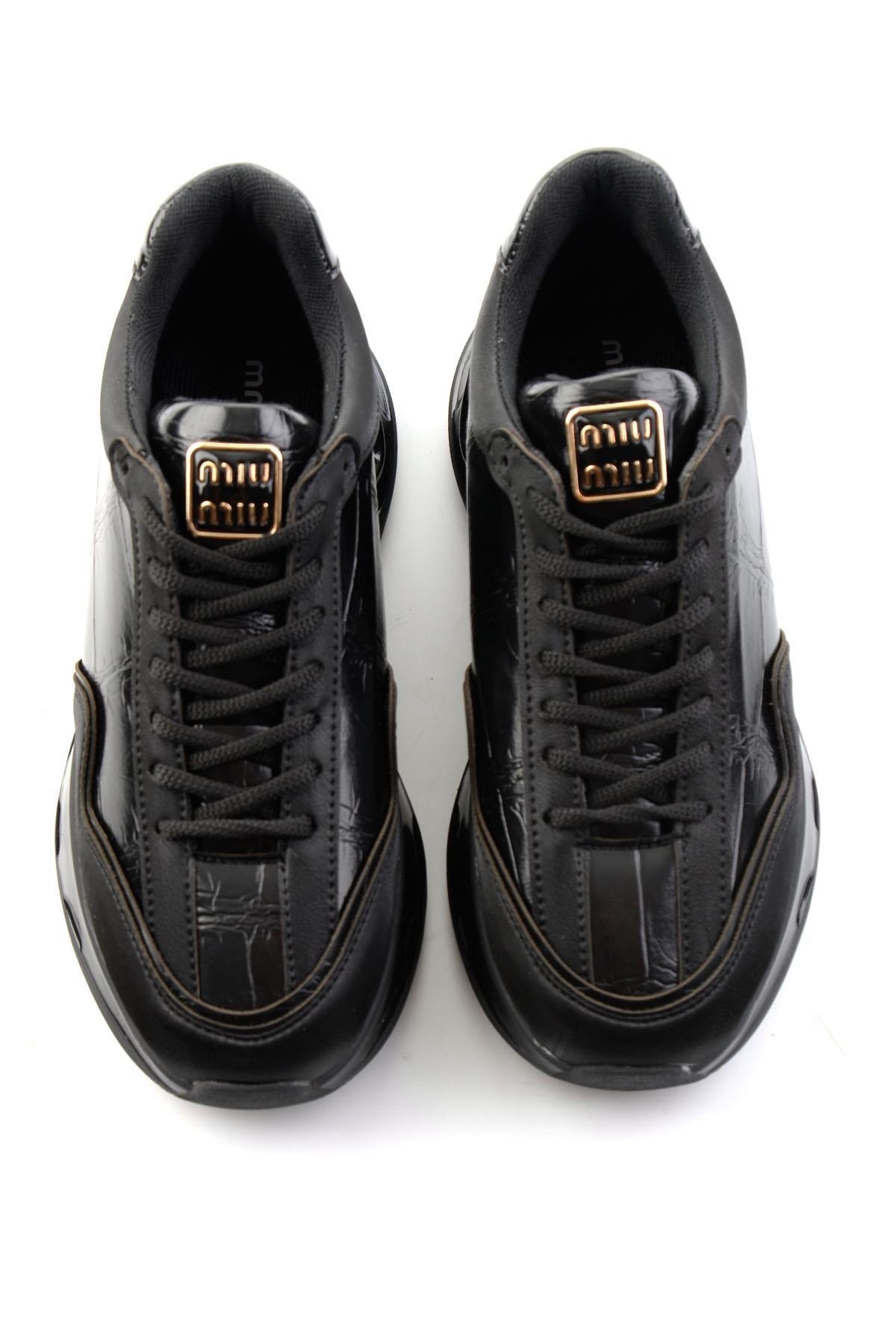 Siyah  Kadın Sneaker K01228092109