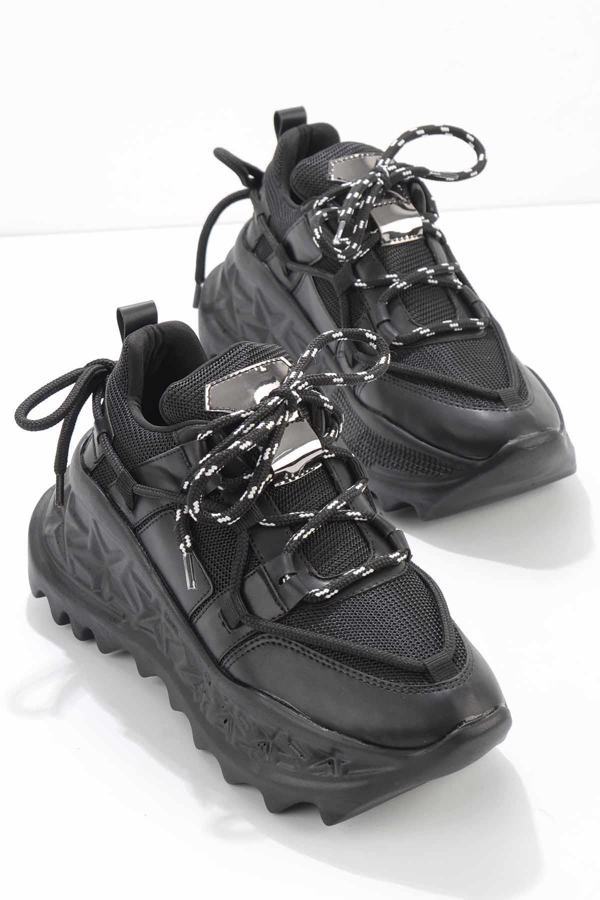 Siyah  Kadın Sneaker K01234020609