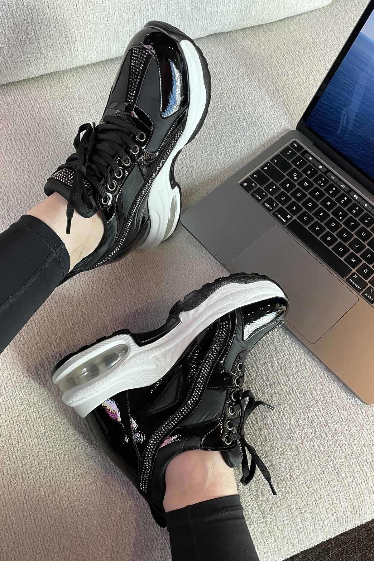 Siyah  Kadın Sneaker K01313001042