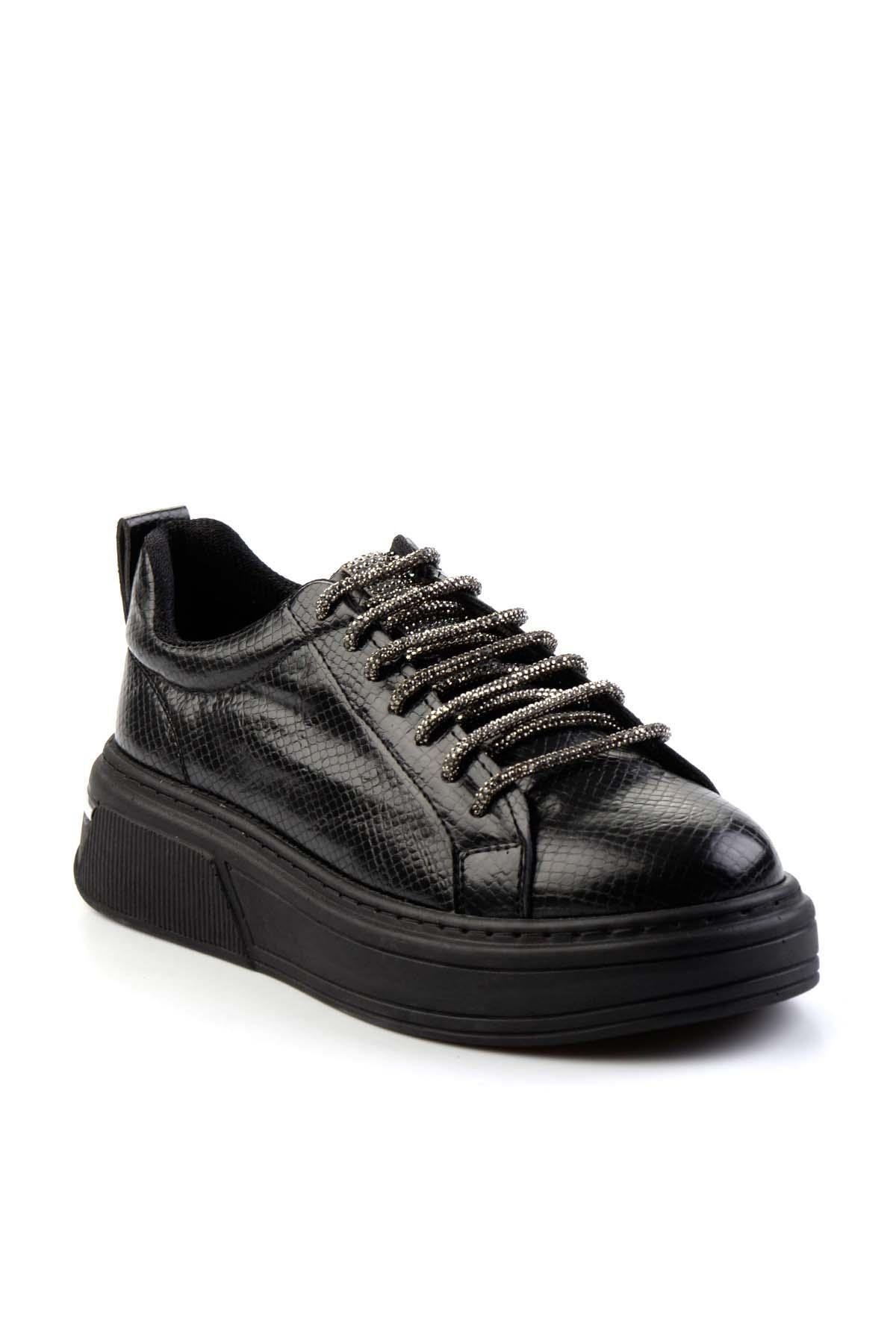 Siyah  Kadın Sneaker K01377023409