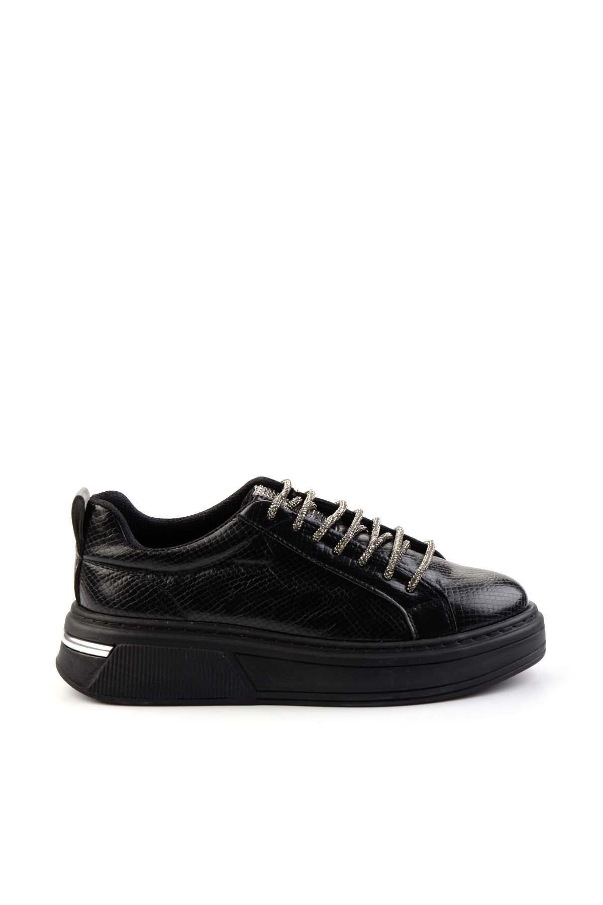 Siyah  Kadın Sneaker K01377023409
