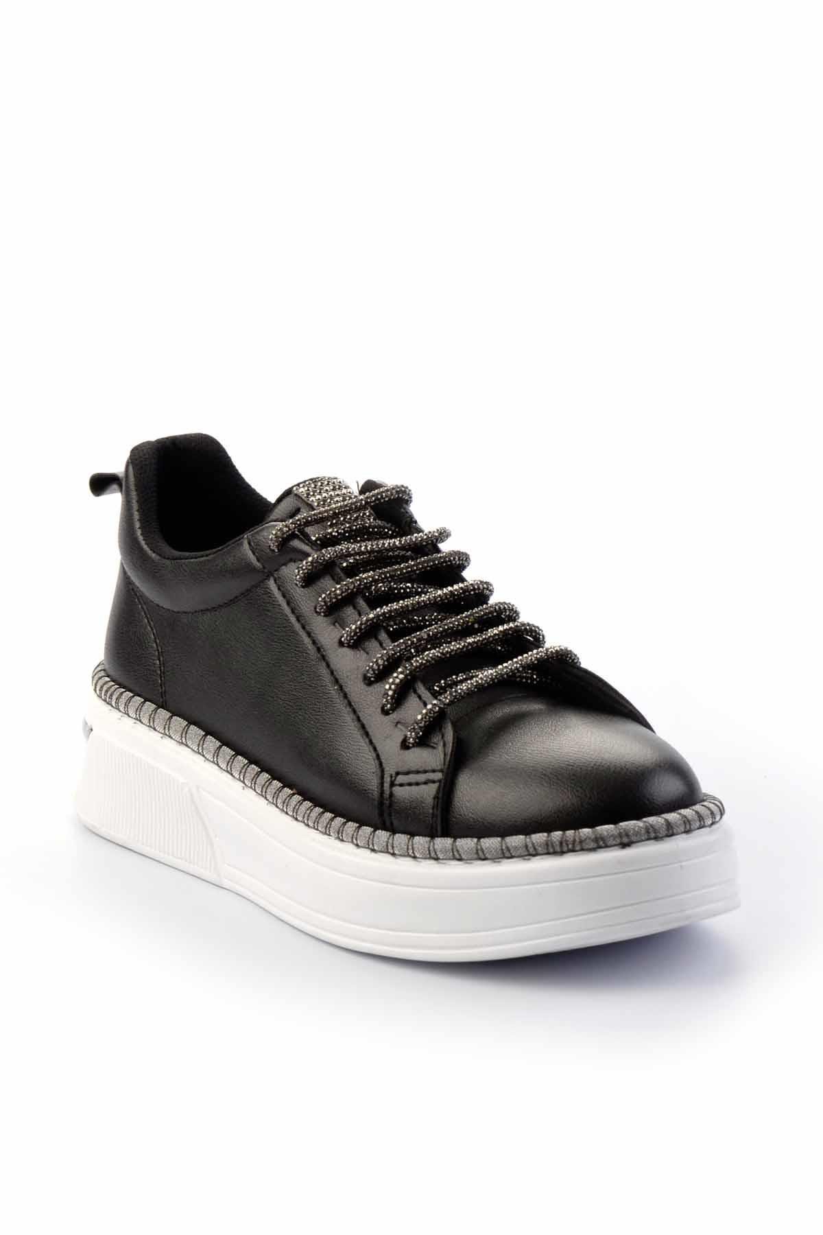 Siyah  Kadın Sneaker K01377023709