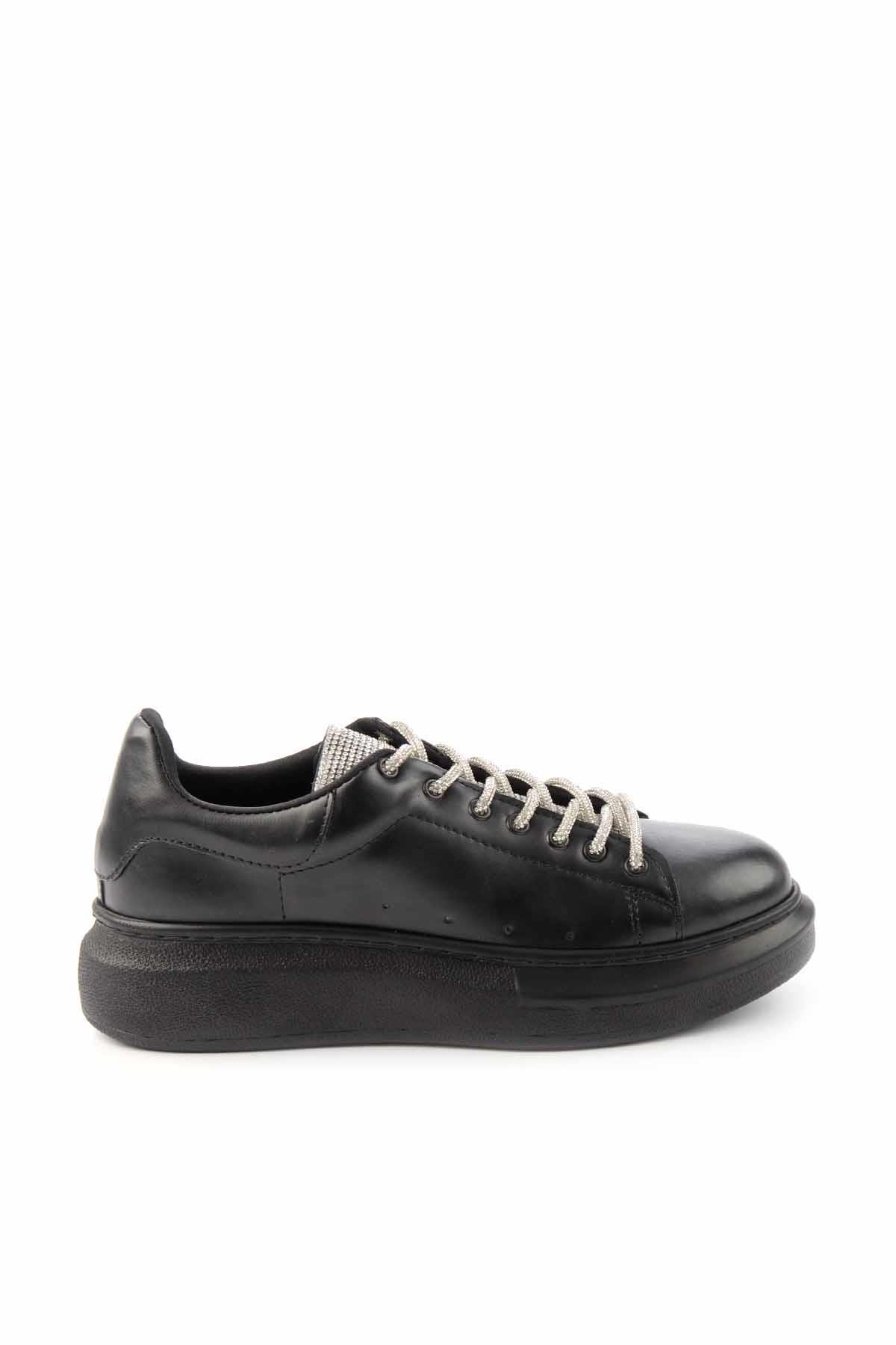 Siyah  Kadın Sneaker K01666130709