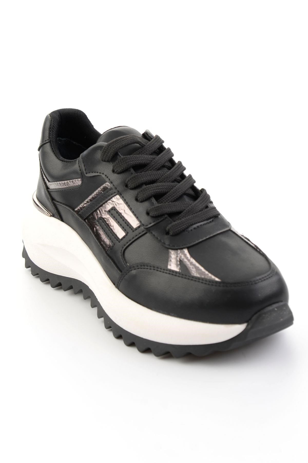 Siyah  Kadın Sneaker K01791072909