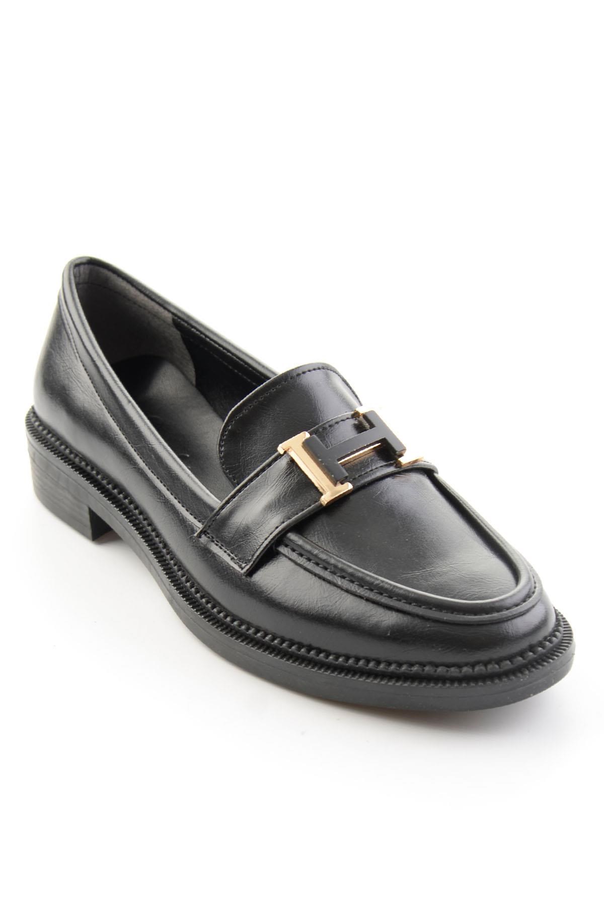 Siyah Kırışık  Kadın Loafer Ayakkabı K01216100542
