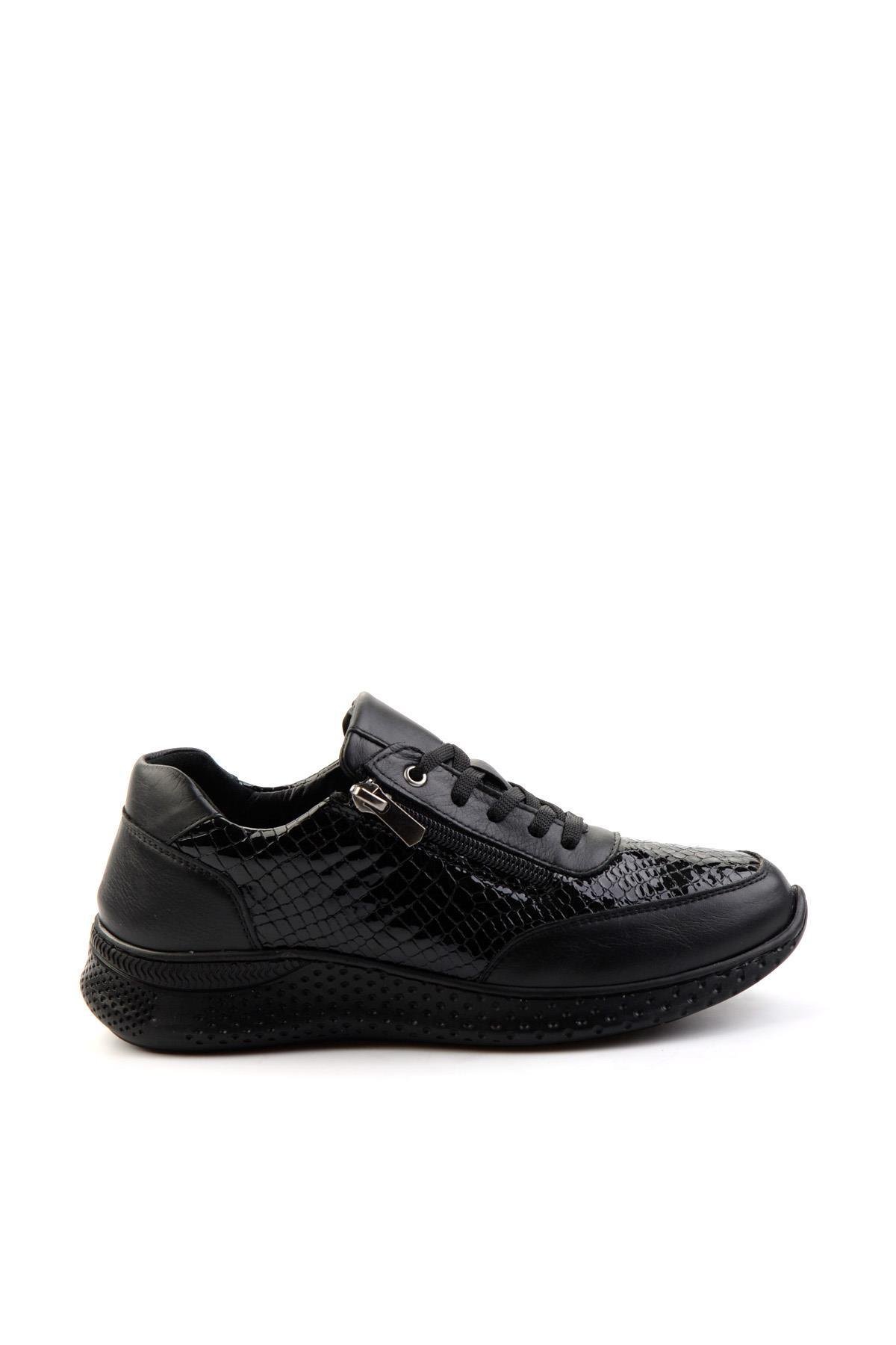 Siyah Kroko Hakiki Deri Kadın Sneaker K01331801111