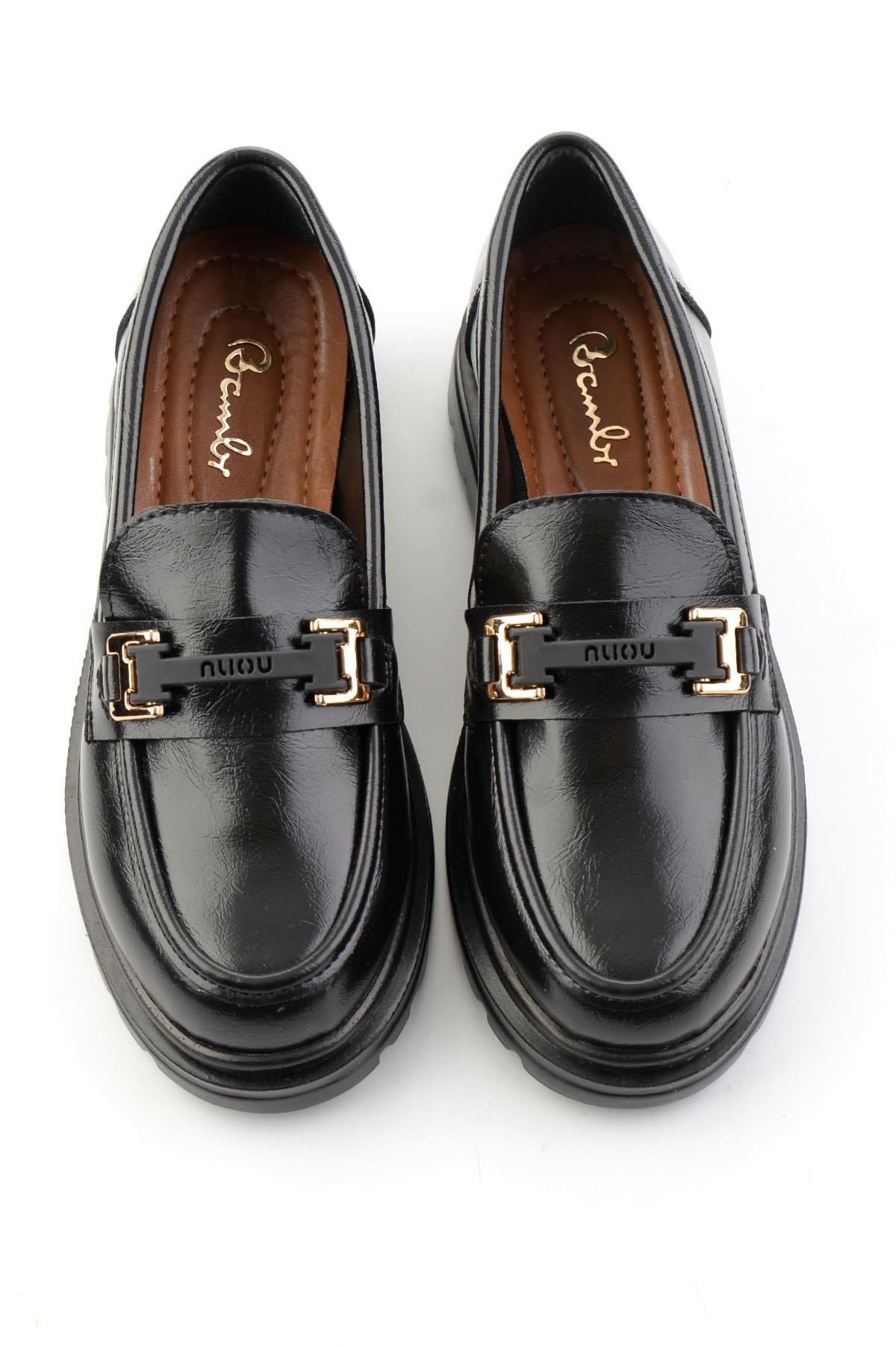 Siyah Parlak  Kadın Loafer Ayakkabı K01179828109