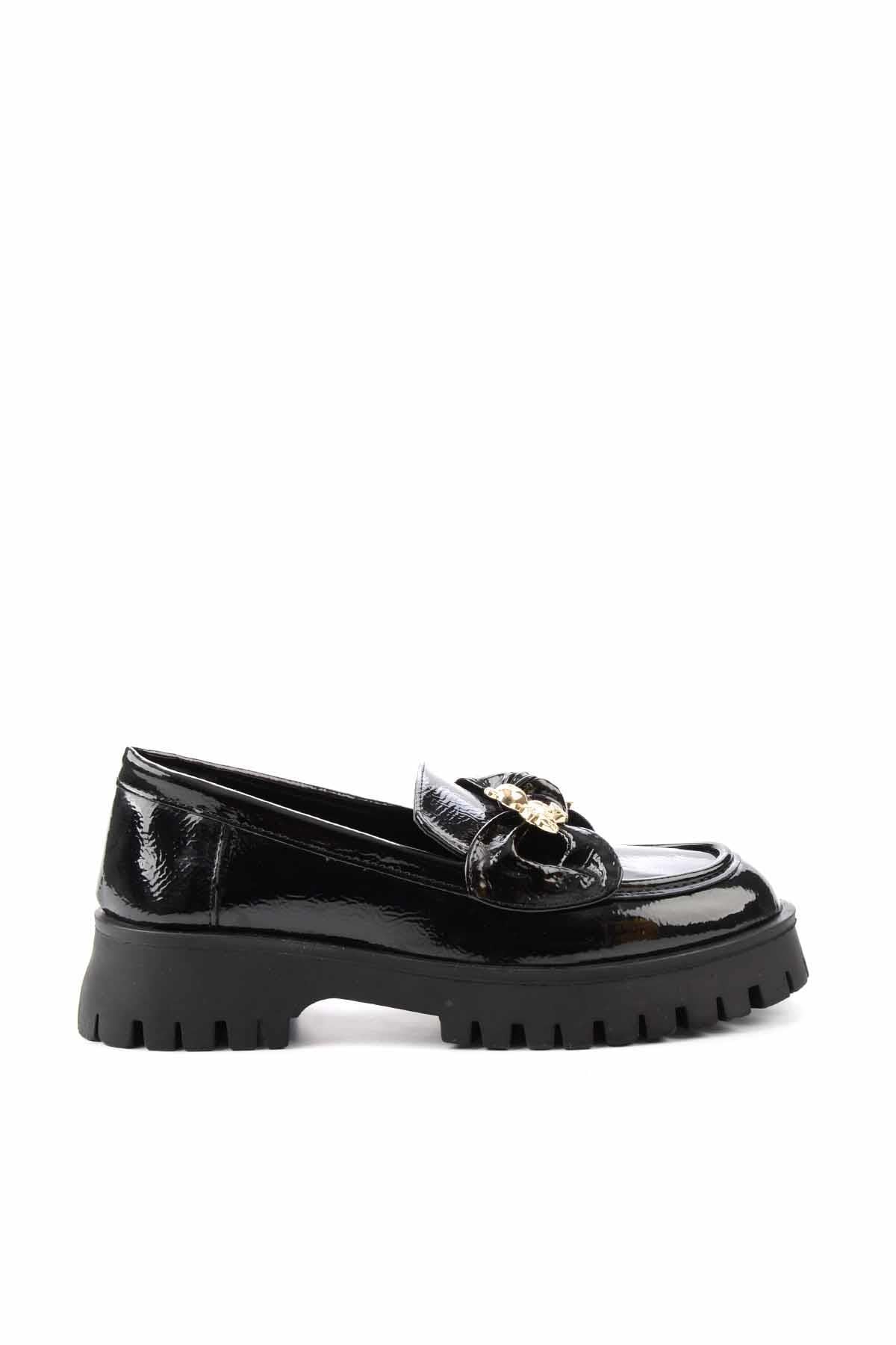 Siyah Rugan  Kadın Loafer Ayakkabı K01246170408