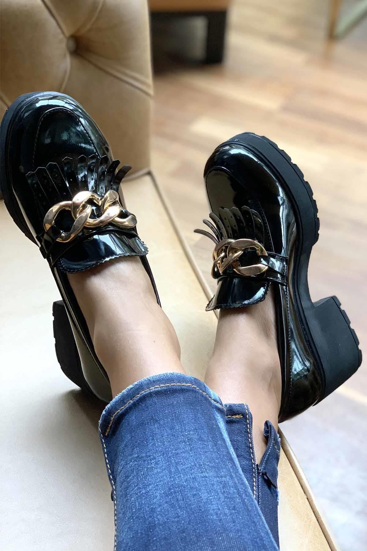 Siyah Rugan  Kadın Loafer Ayakkabı K01534070108