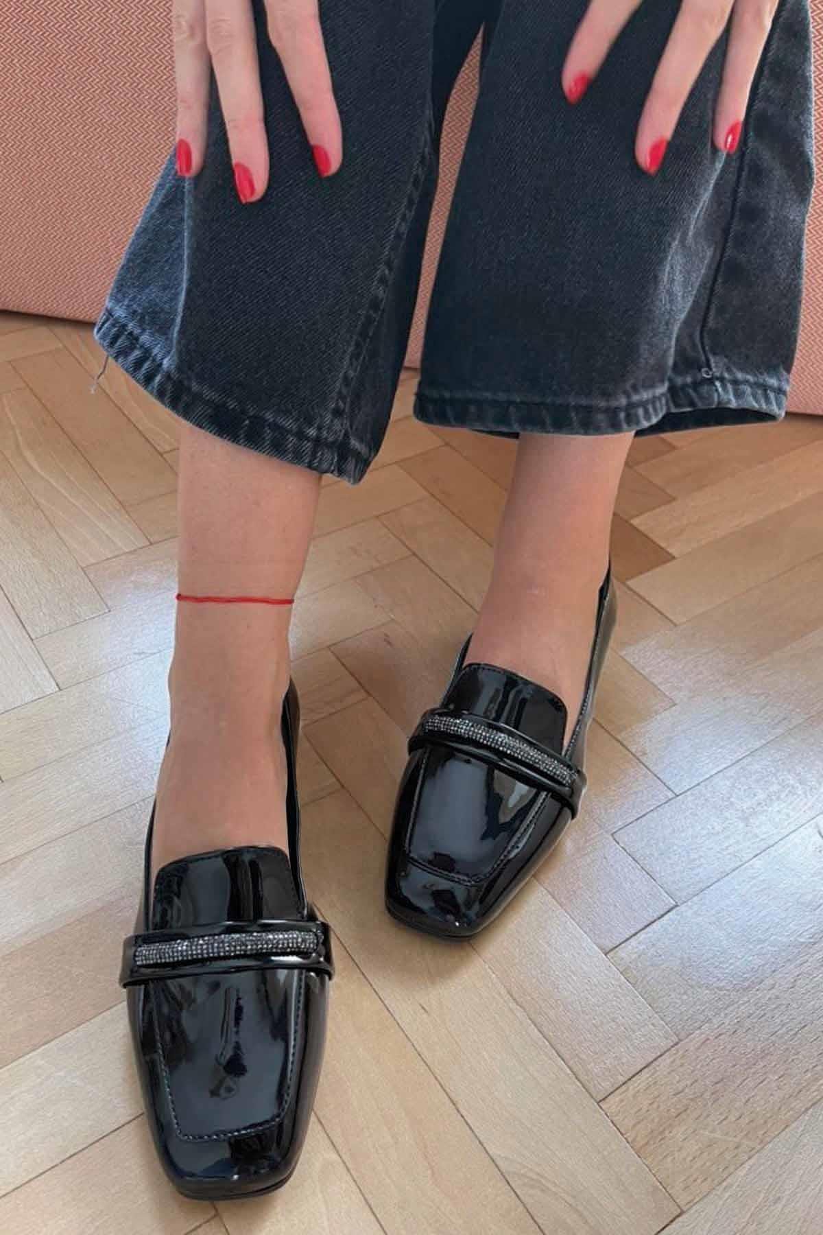 Siyah Rugan  Kadın Loafer Ayakkabı K01641165808