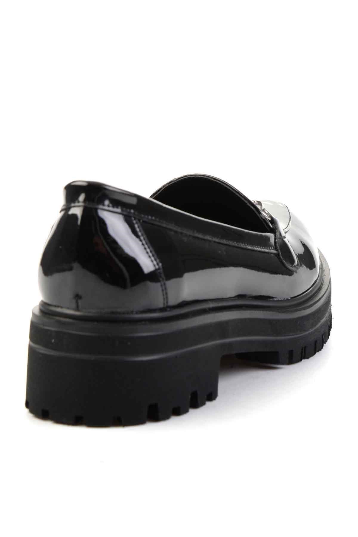 Siyah Rugan  Kadın Loafer Ayakkabı M0538012598