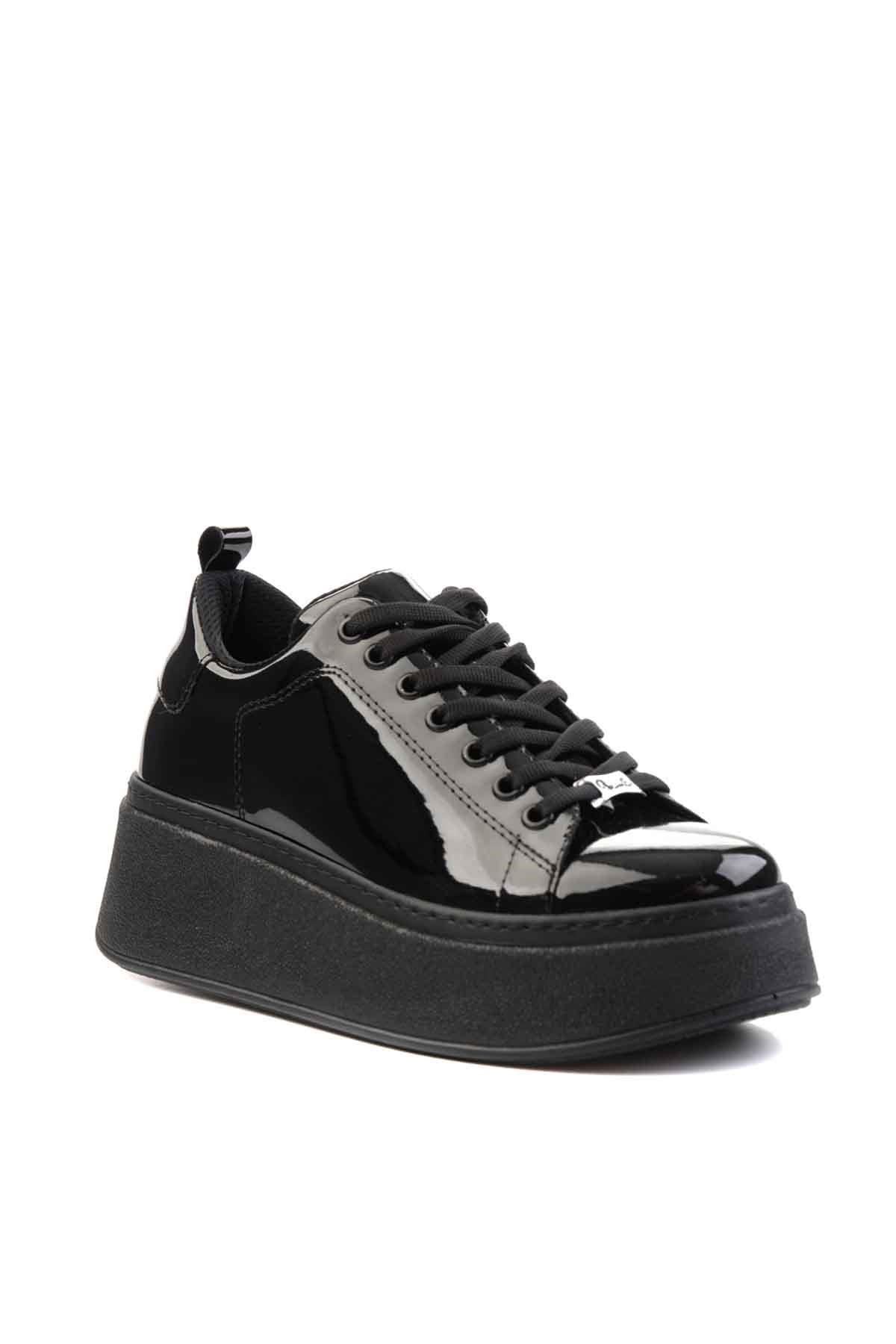 Siyah Rugan  Kadın Sneaker M0570040098