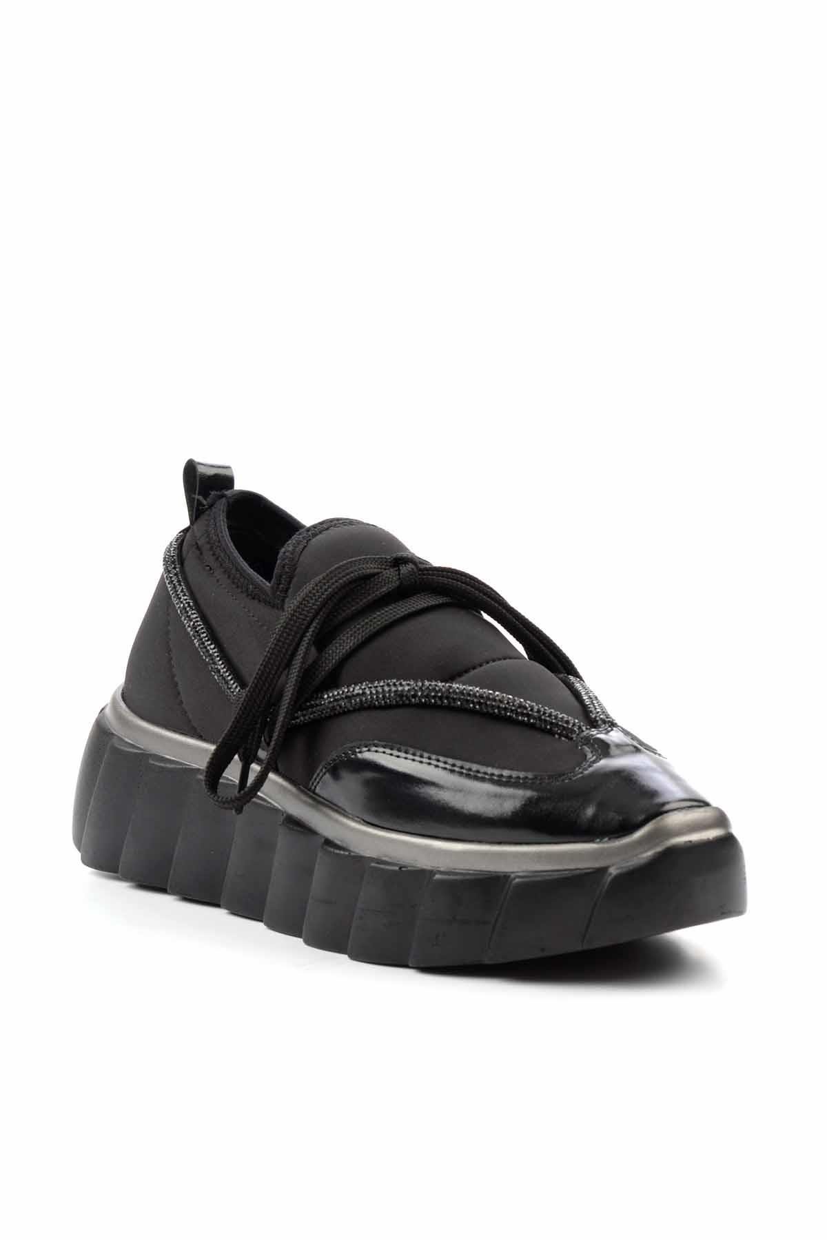 Siyah Siyah  Kadın Sneaker K01234050317