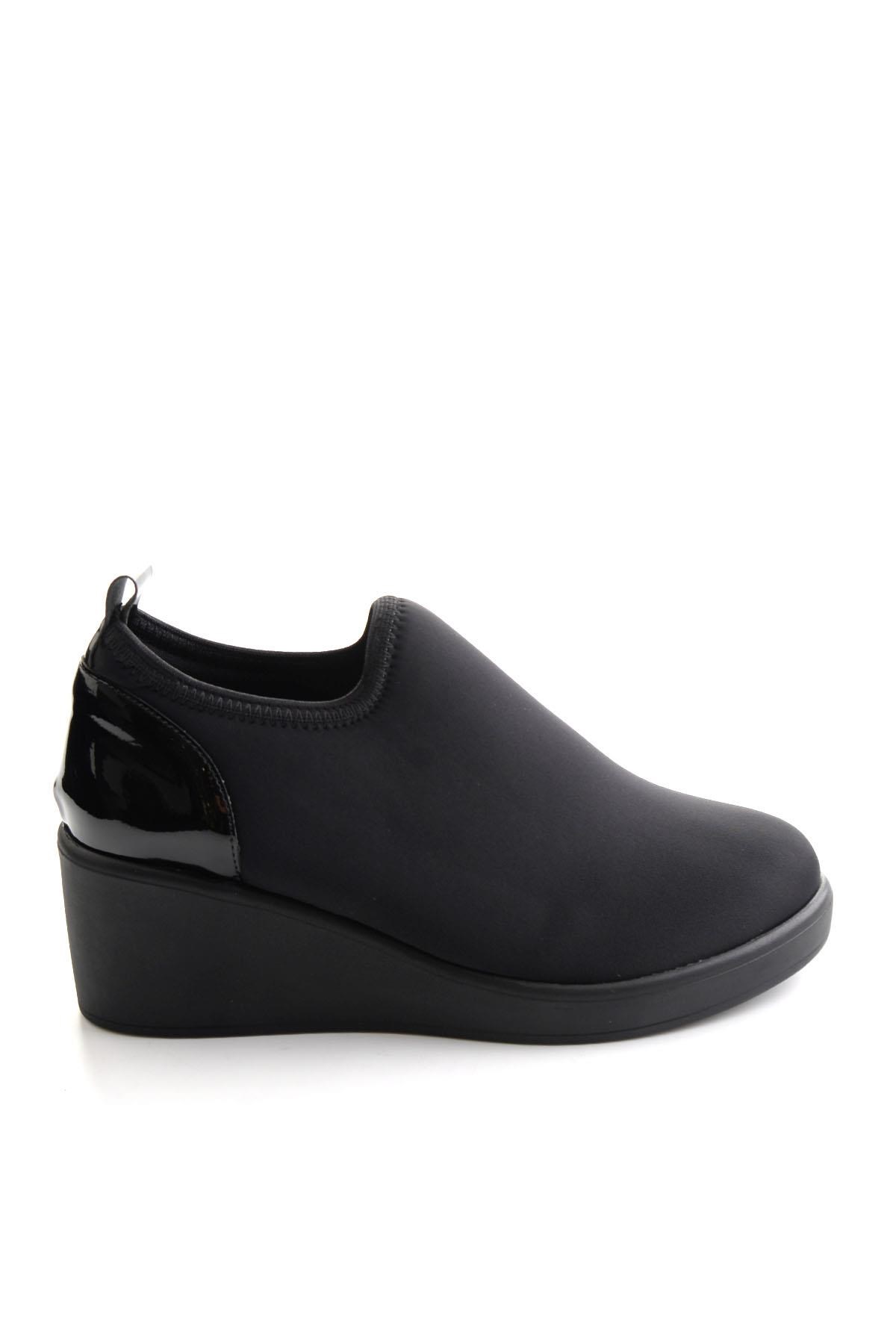 Siyah Streç  Kadın Dolgu Topuklu Ayakkabı K01313003717