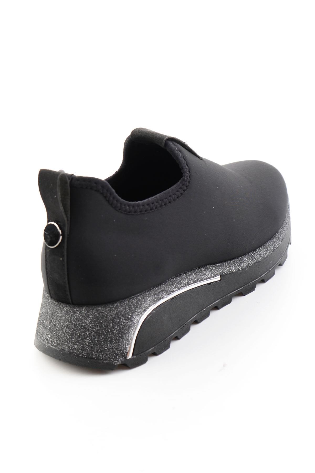 Siyah Streç  Kadın Sneaker K01834220017