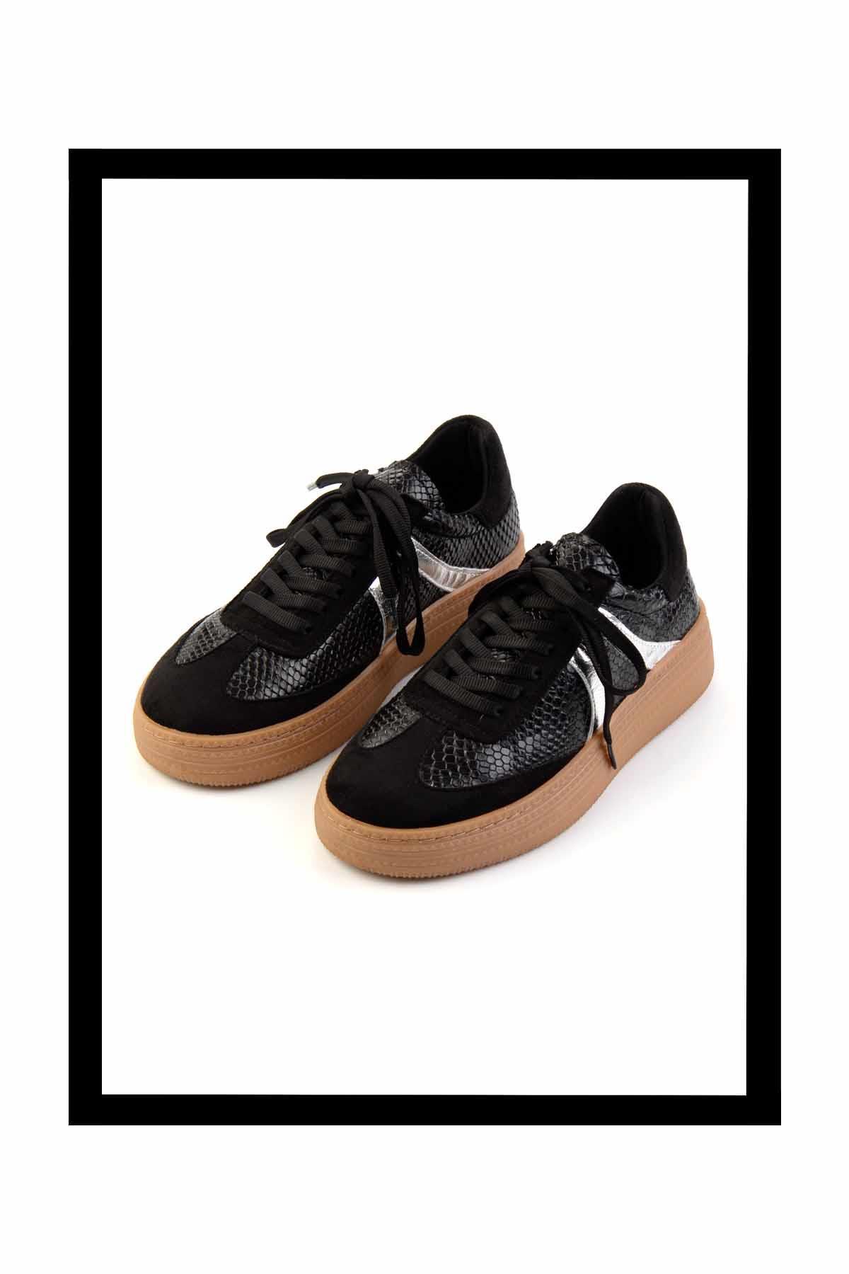 Siyah Süet  Kadın Sneaker K01828333302