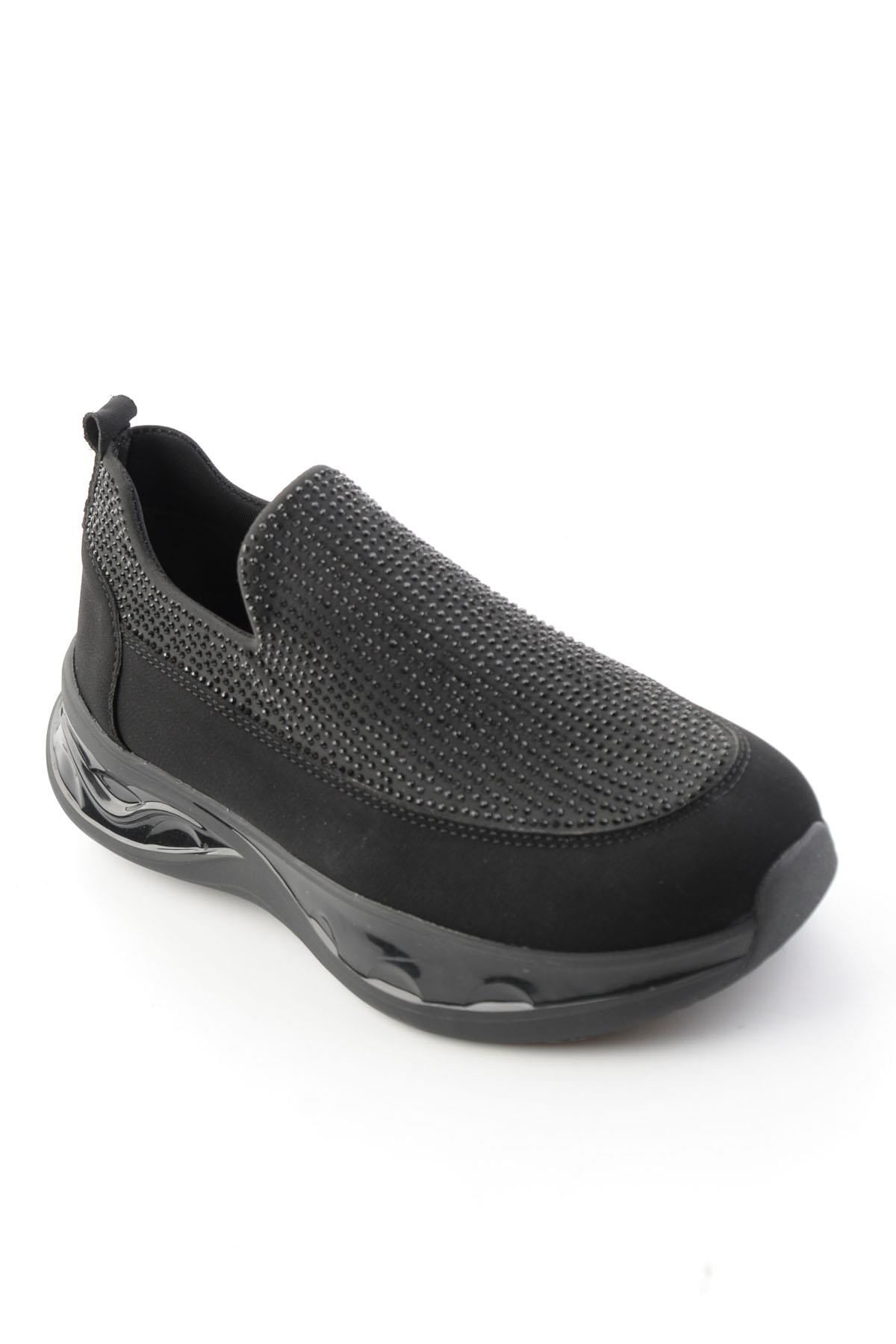 Siyah Taşlı  Kadın Sneaker K01228092220