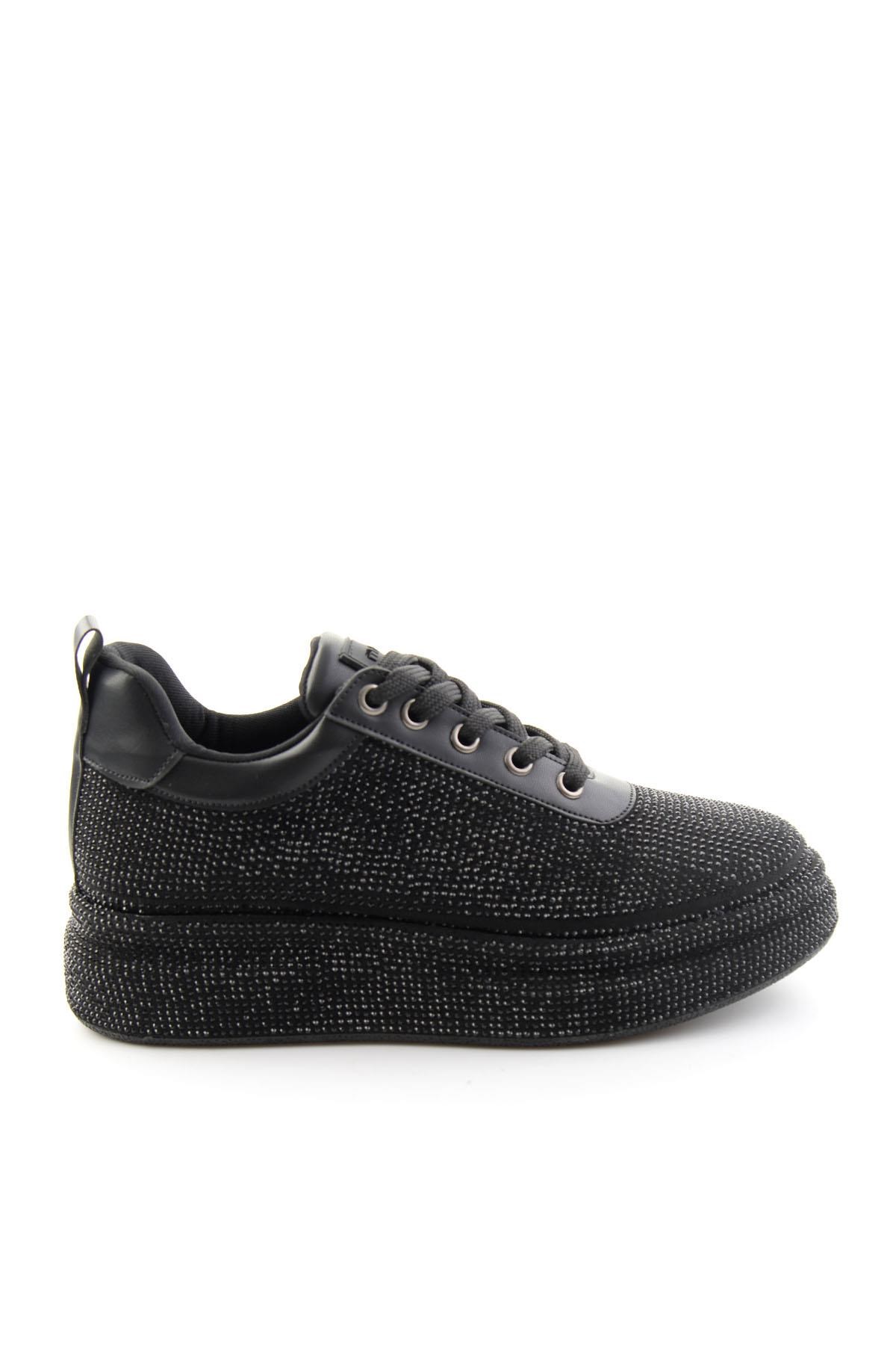 Siyah Taşlı  Kadın Sneaker K01313004287