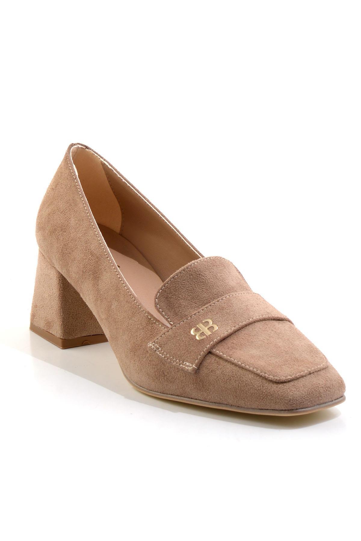 Vizon  Kadın Klasik Topuklu Ayakkabı K01992153272