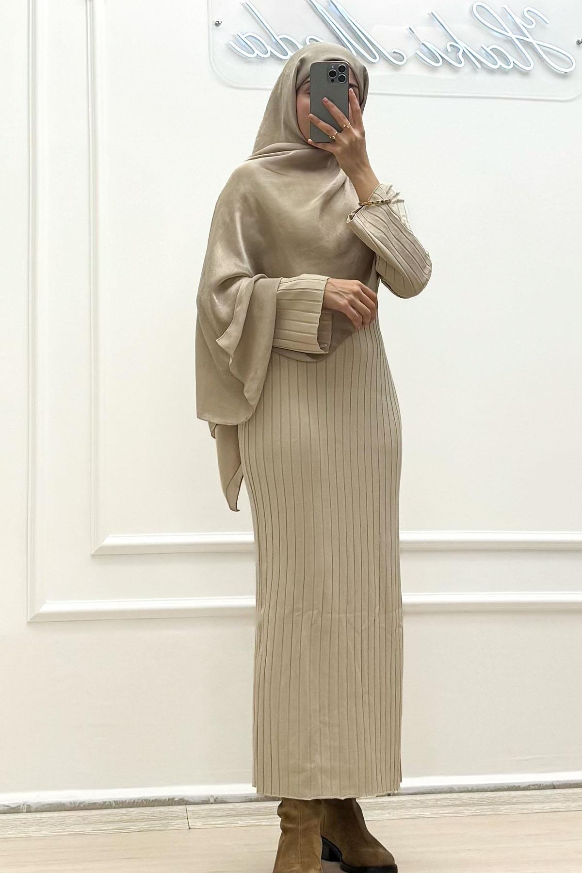 Bisiklet Yaka Taş Triko ElbiseHM3130