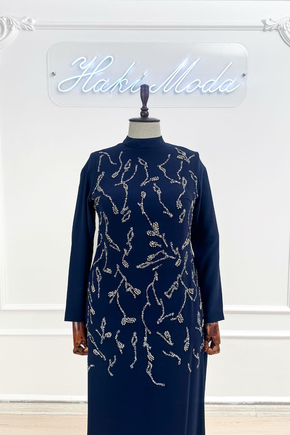 Büyük Beden Alize Adriana Krep Lacivert Tesettür AbiyeLP6305