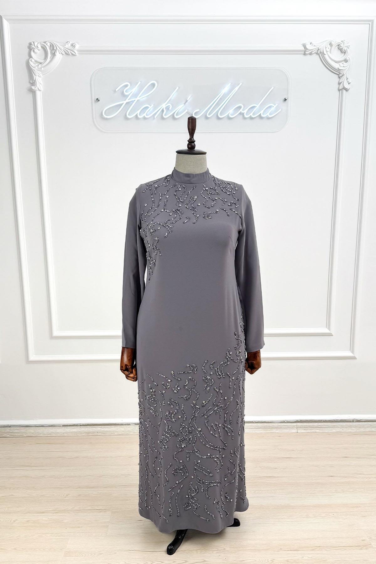 Feryal Adriana Gri Krep Tesettür AbiyeLP6302