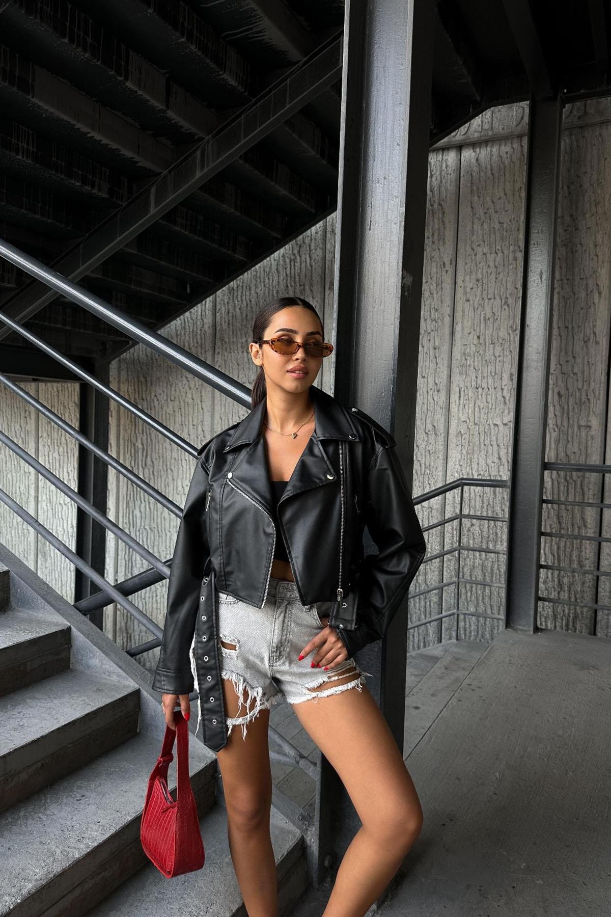 KEMERLİ ÇAKIMLI DERİ CEKET SİYAHHM1326