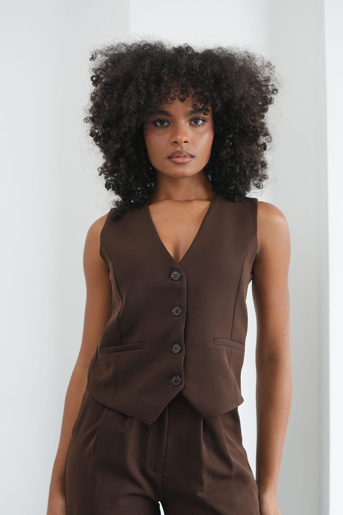 Klasik Düğmeli Kahverengi YelekHM1338