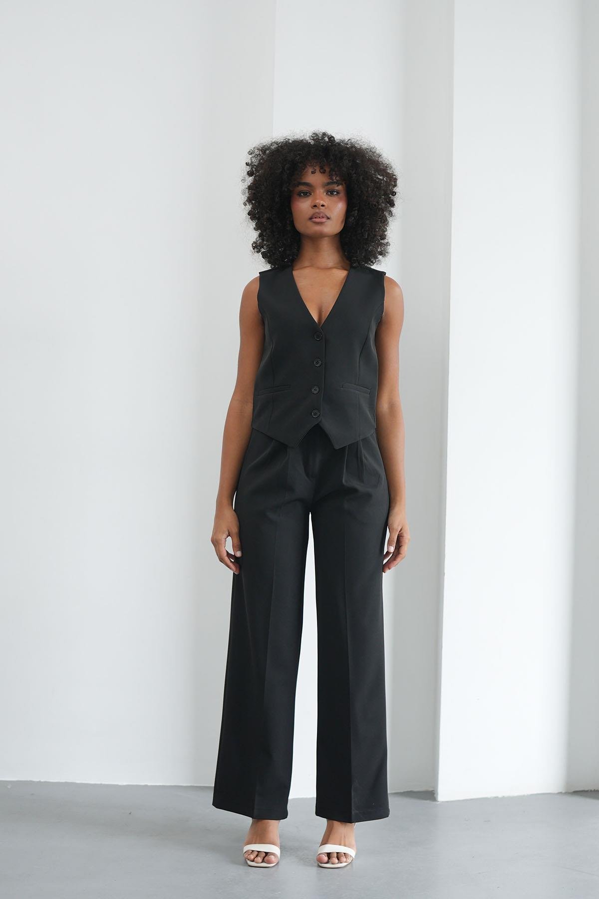 Klasik Düğmeli Siyah YelekHM1338