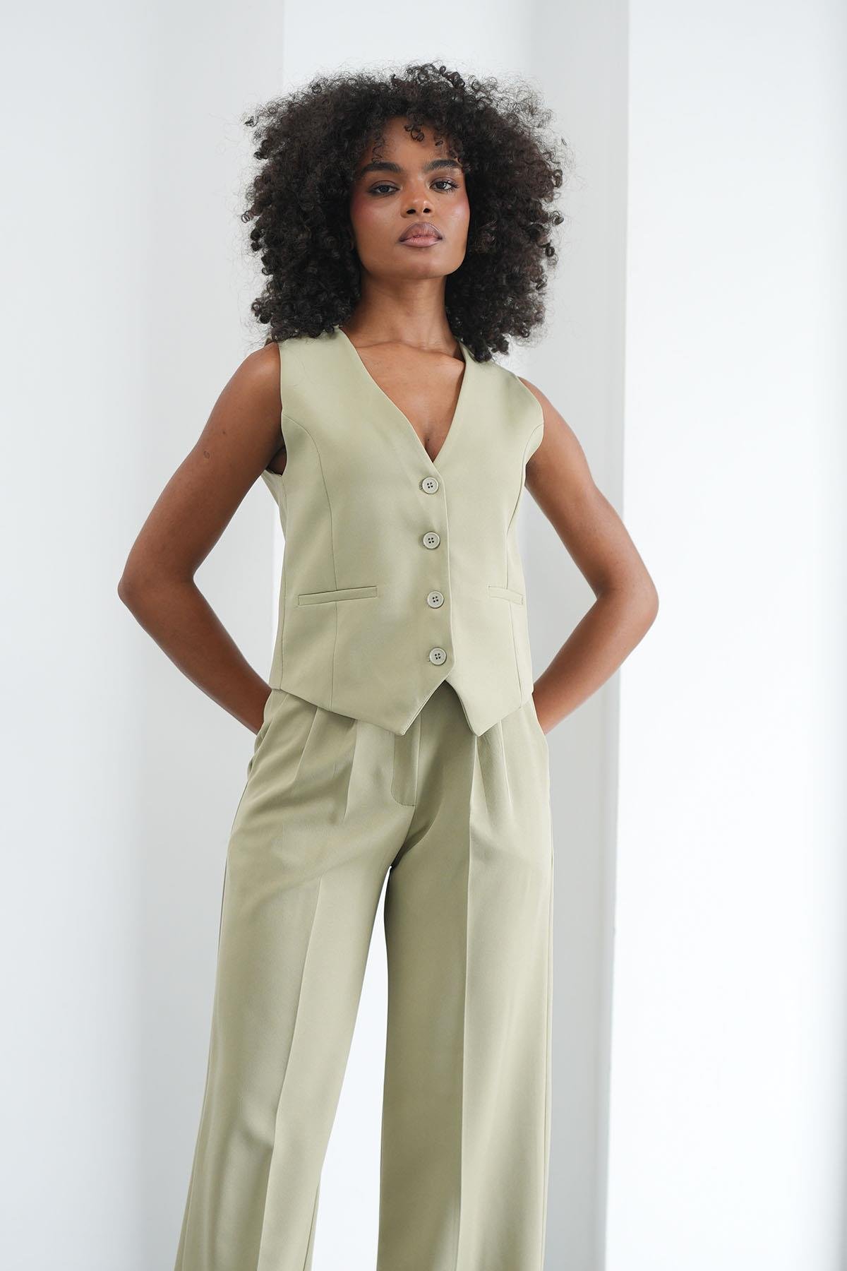 Klasik Düğmeli Yağ Yeşili YelekHM1338